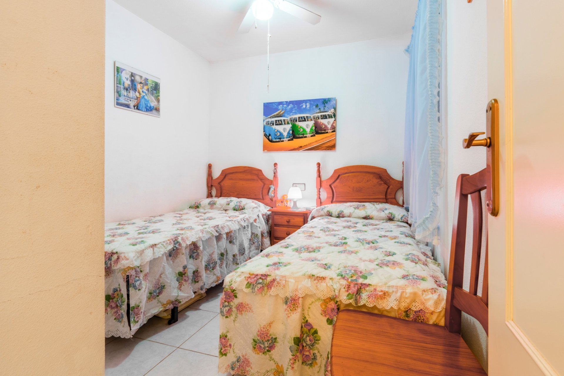 Resale - Bungalow -
Orihuela Costa