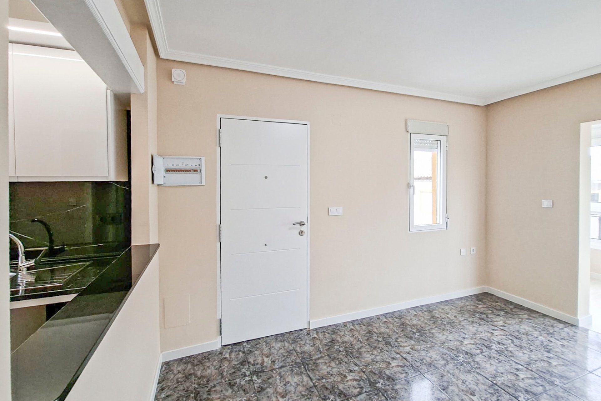 Resale - Bungalow -
Orihuela Costa
