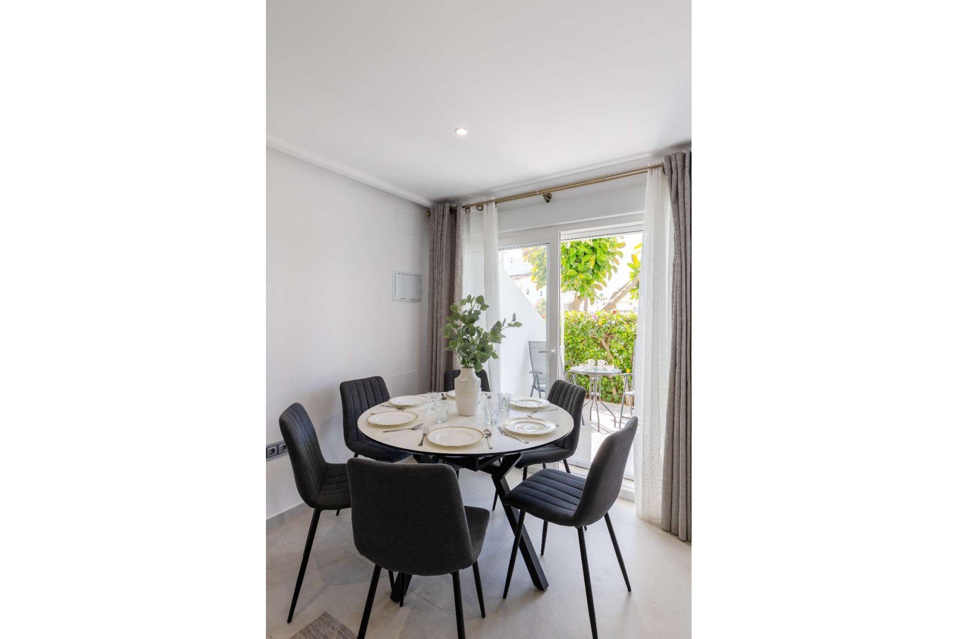 Resale - Bungalow -
Orihuela - Orihuela Costa