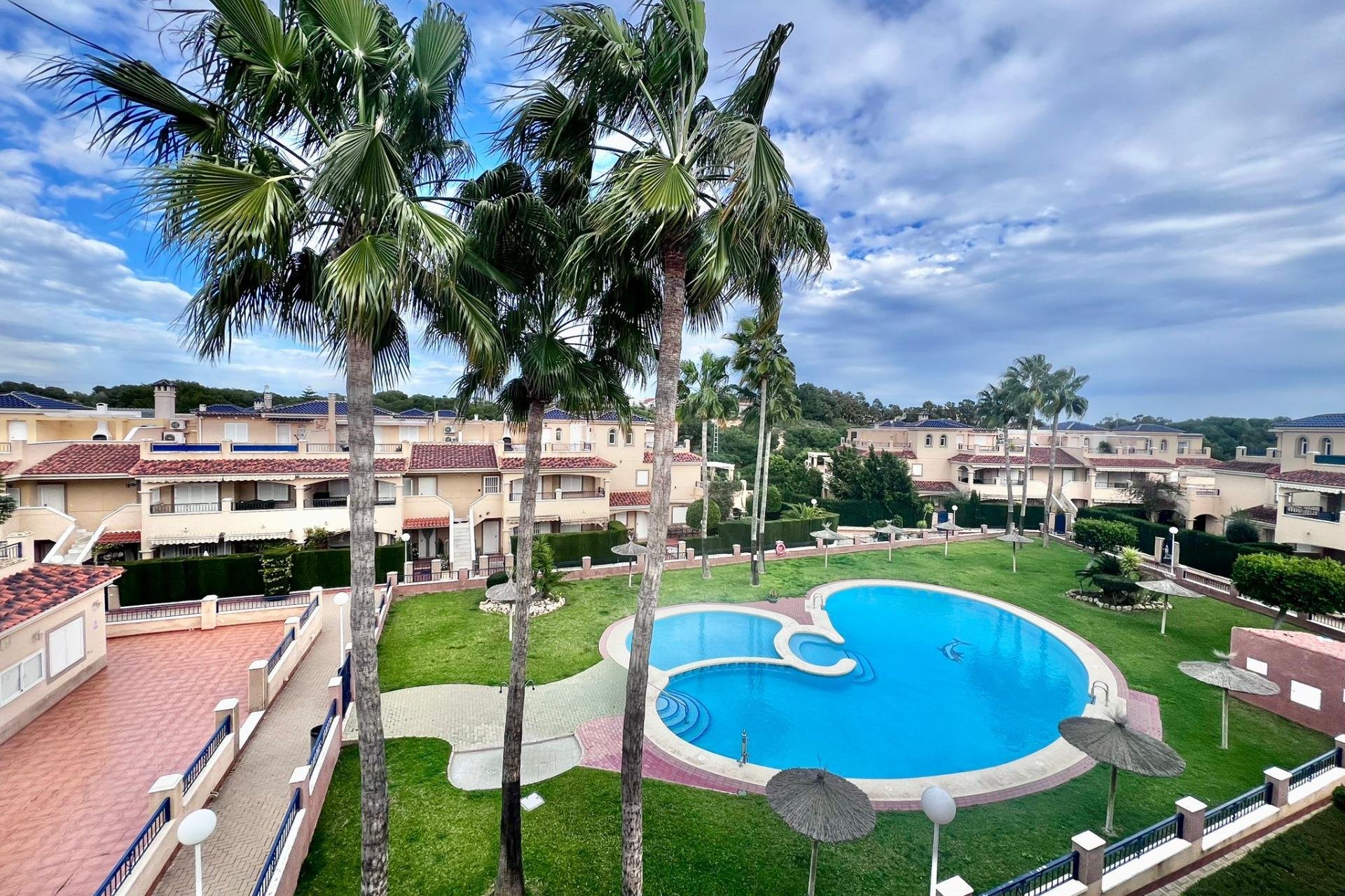 Resale - Bungalow -
Pilar de la Horadada - RioMar