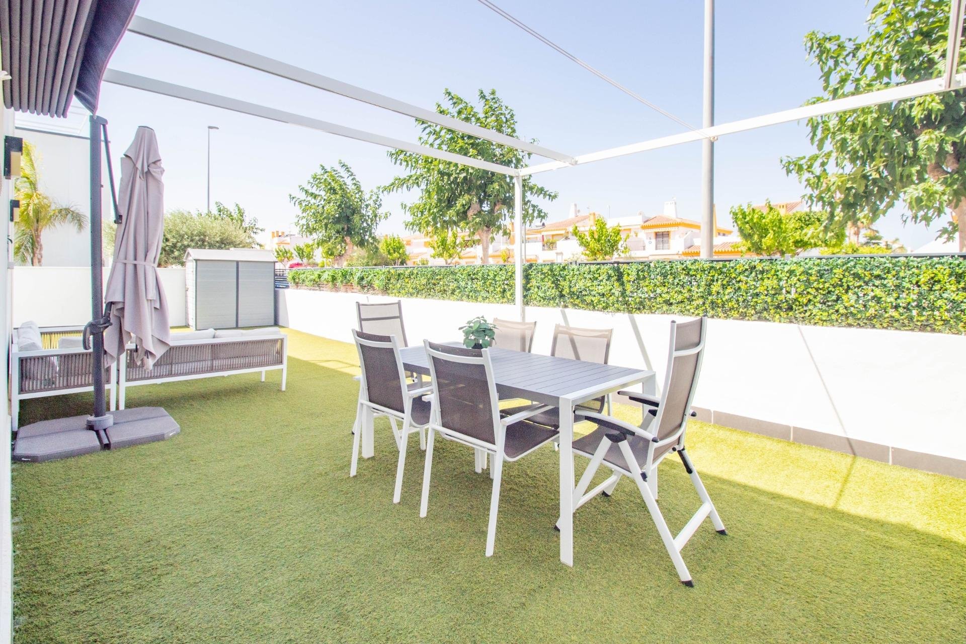 Resale - Bungalow -
Pilar de la Horadada - Torre de la Horadada
