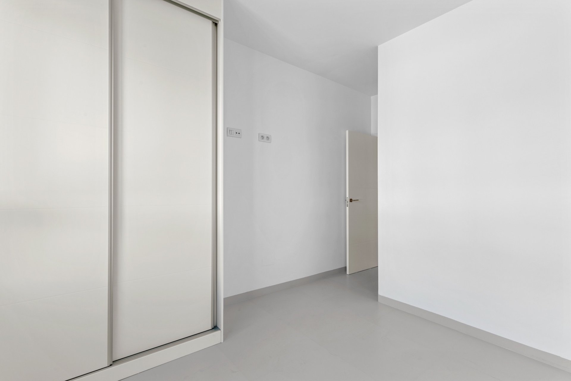 Resale - Bungalow -
San Miguel - San Miguel de Salinas