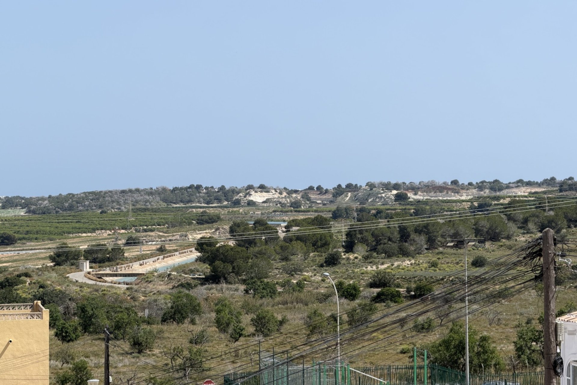 Resale - Bungalow -
San Miguel - San Miguel de Salinas