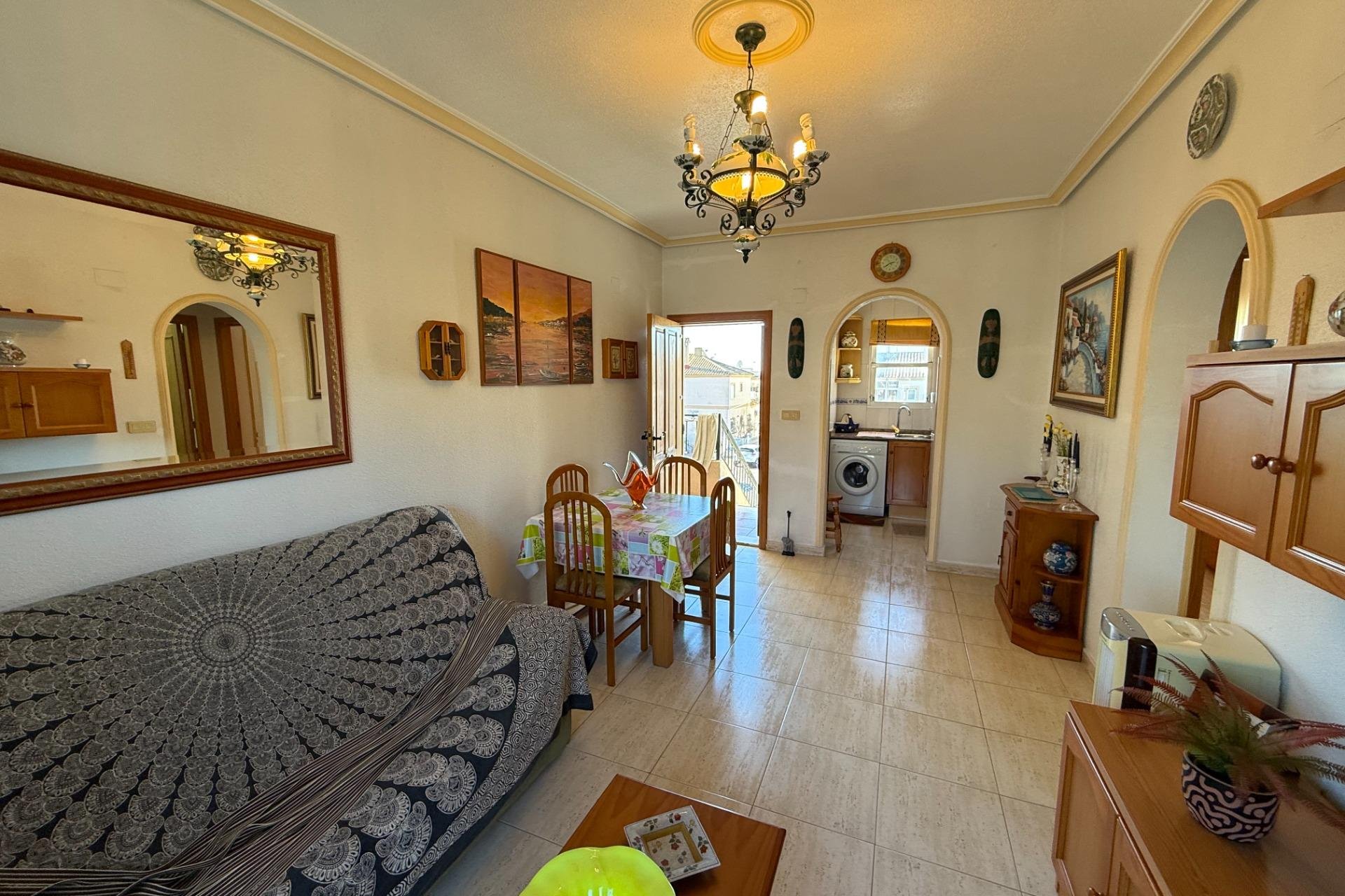 Resale - Bungalow -
Torrevieja - Aguas Nuevas