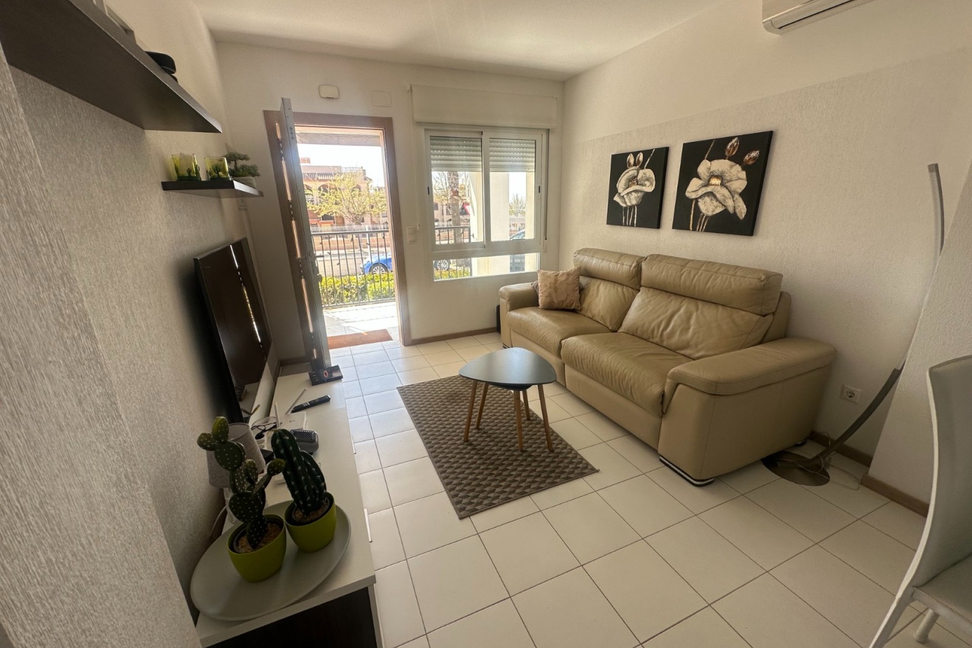 Resale - Bungalow -
Torrevieja - Aguas Nuevas