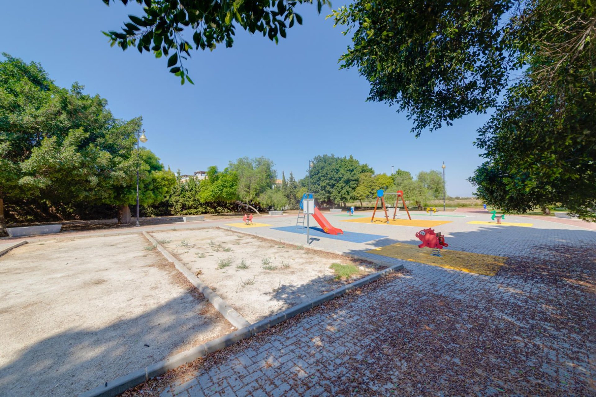 Resale - Bungalow -
Torrevieja - Carrefour