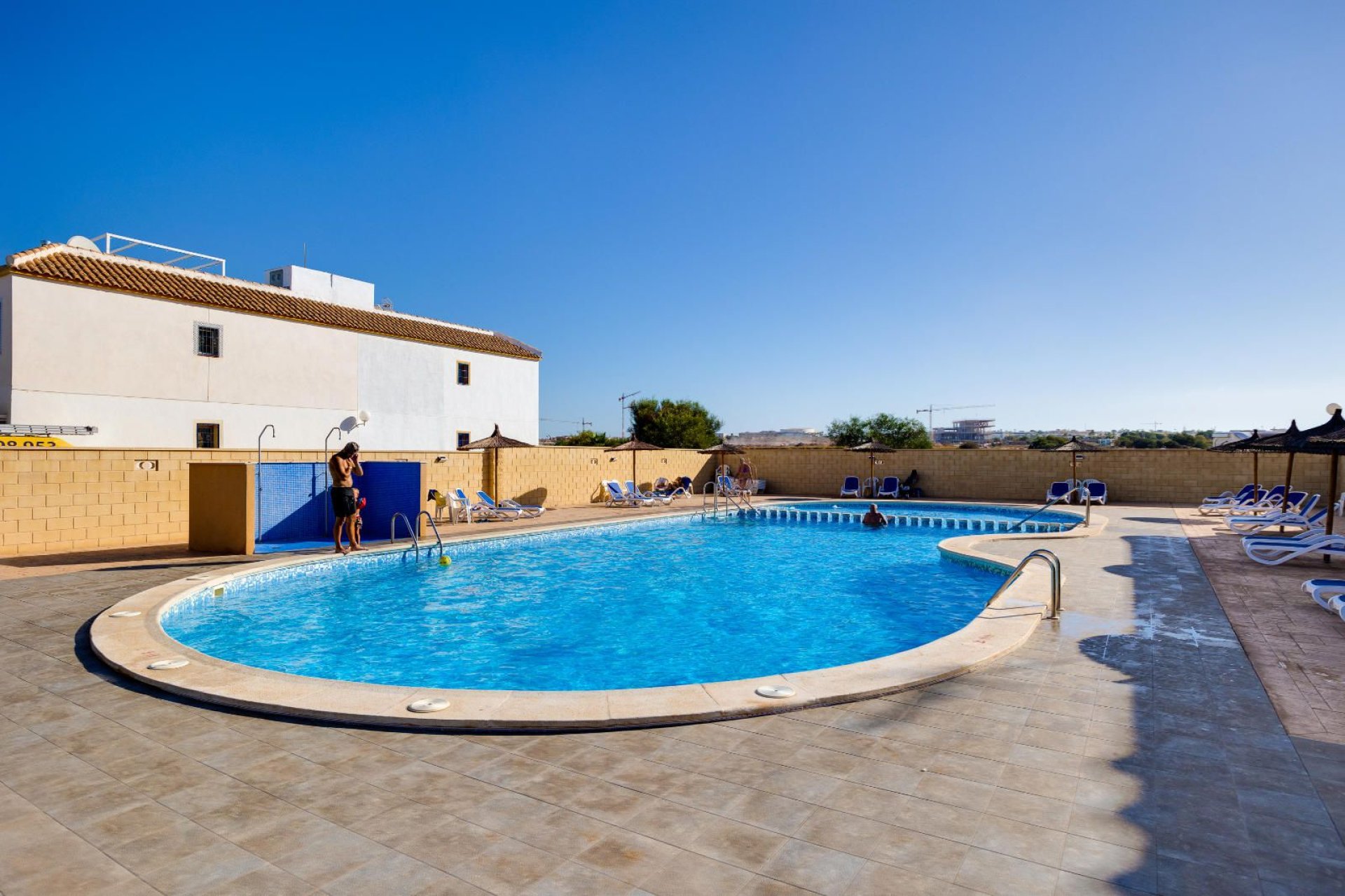 Resale - Bungalow -
Torrevieja - Carrefour