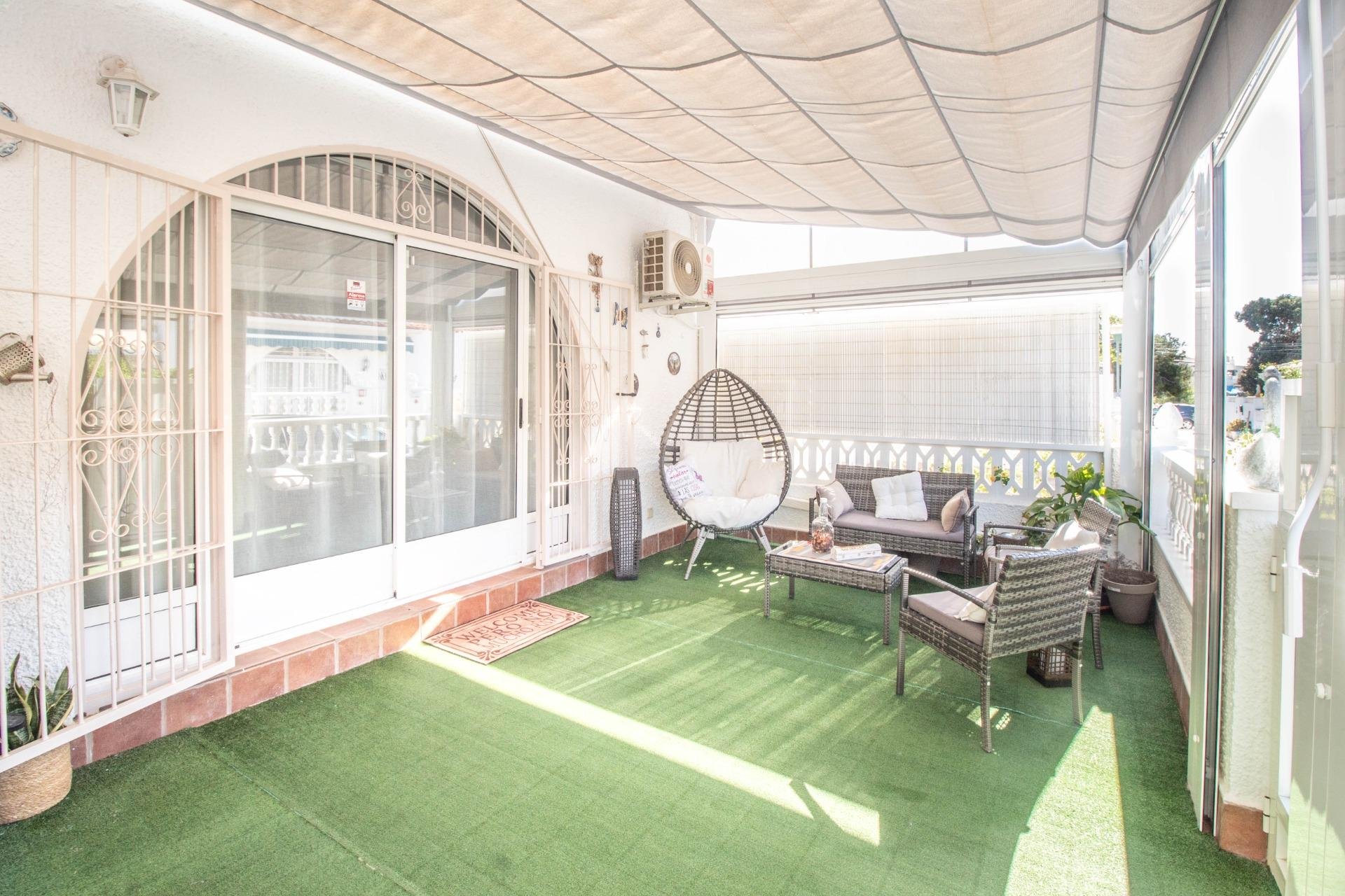 Resale - Bungalow -
Torrevieja - El chaparral