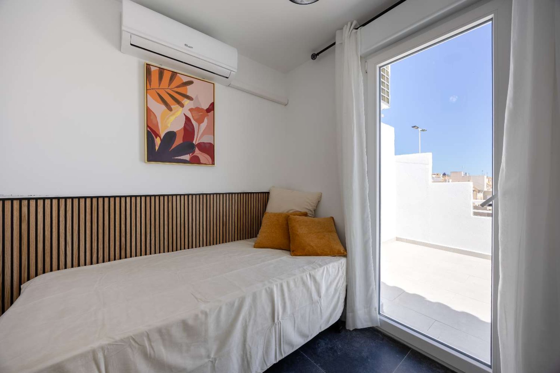 Resale - Bungalow -
Torrevieja - Jardin del Mar