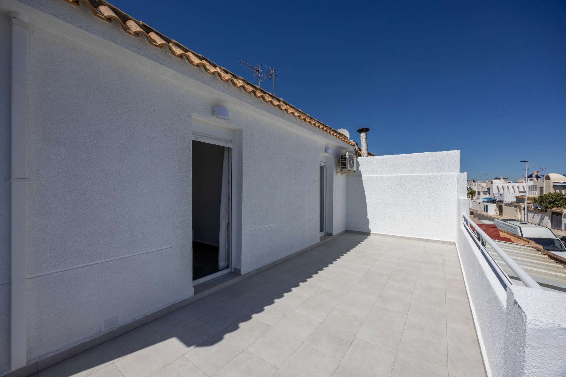 Resale - Bungalow -
Torrevieja - Jardin del Mar