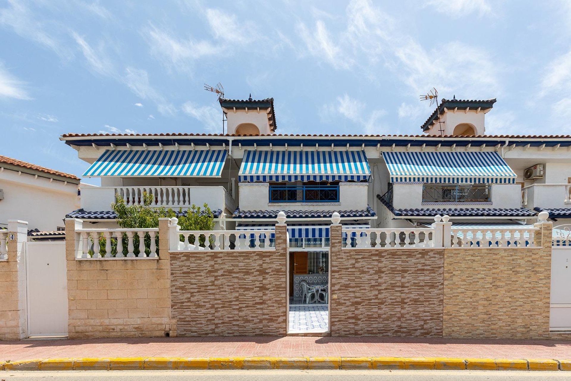 Resale - Bungalow -
Torrevieja - La Mata