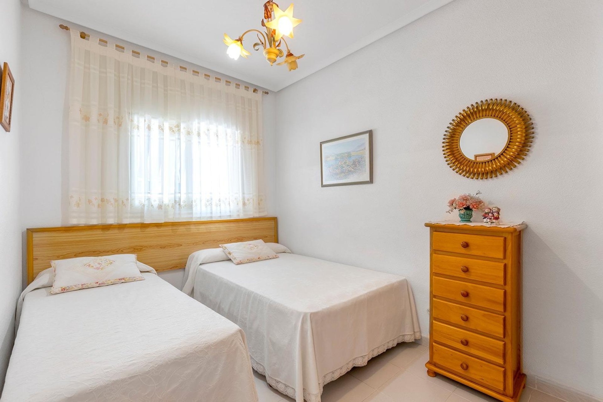 Resale - Bungalow -
Torrevieja - La Mata