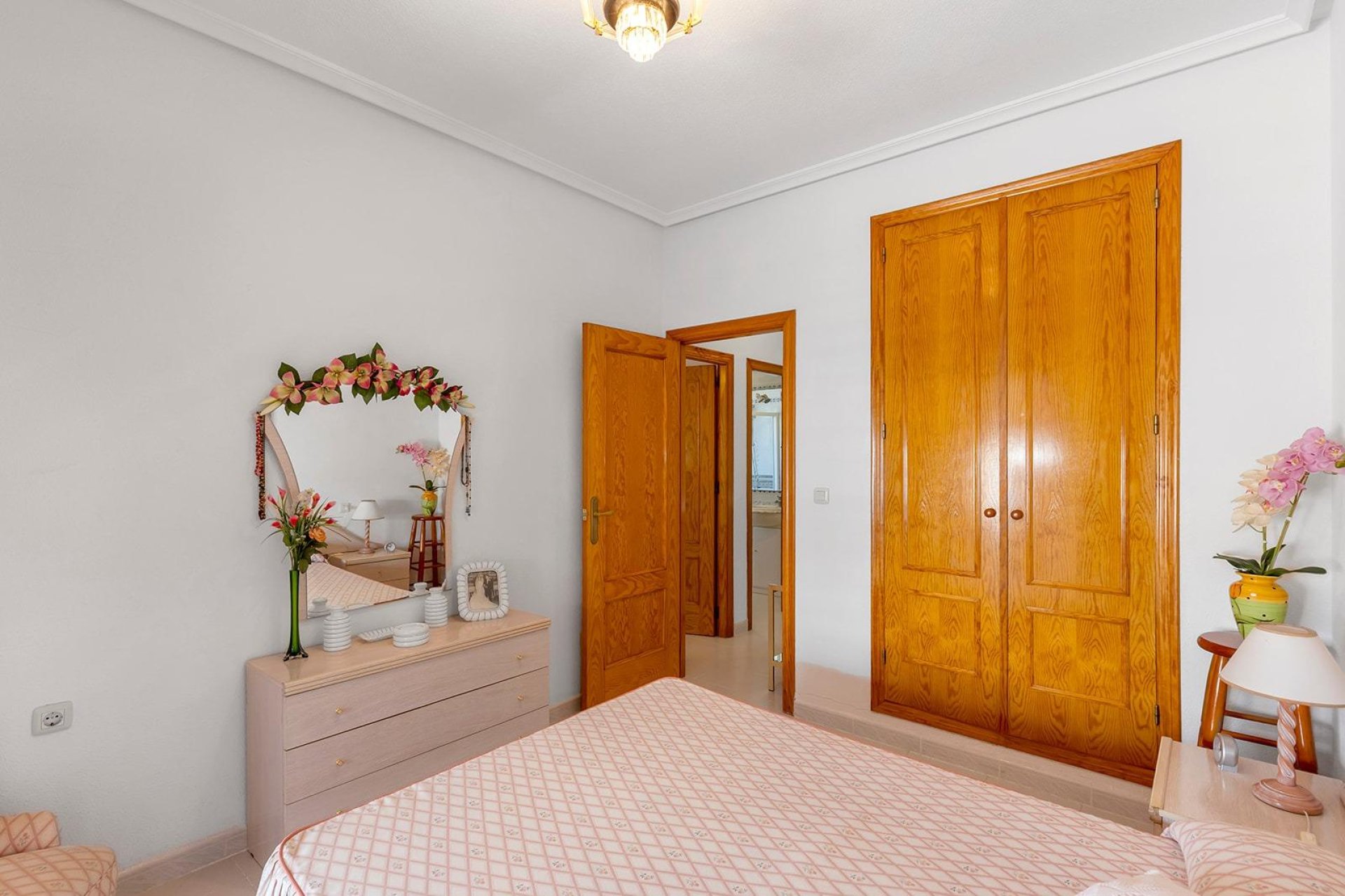 Resale - Bungalow -
Torrevieja - La Mata