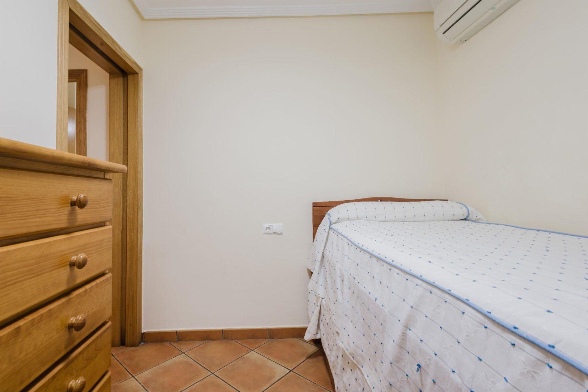 Resale - Bungalow -
Torrevieja - La Mata