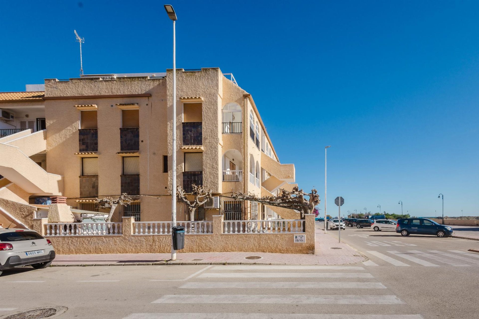 Resale - Bungalow -
Torrevieja - La Mata