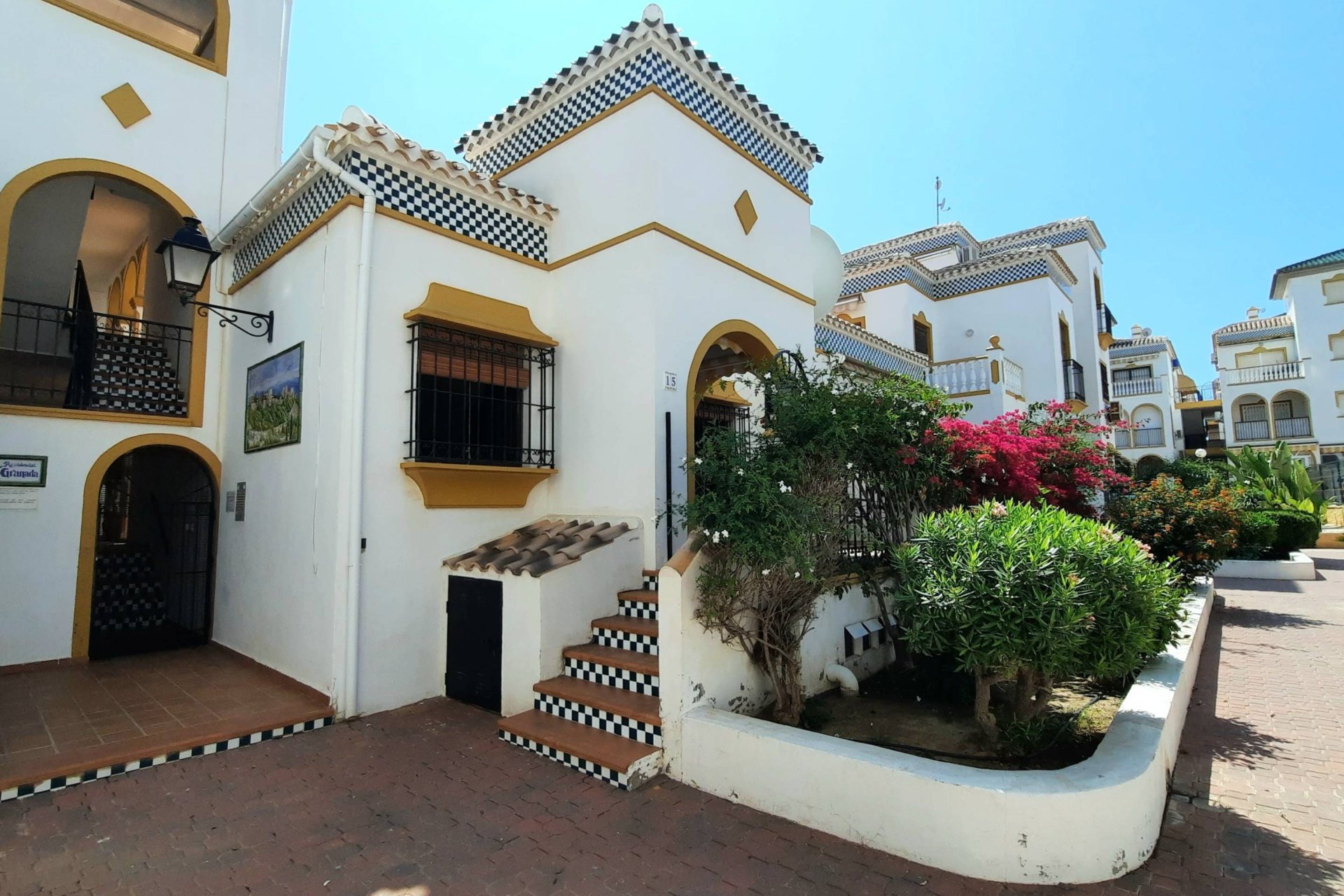 Resale - Bungalow -
Torrevieja - La Mata