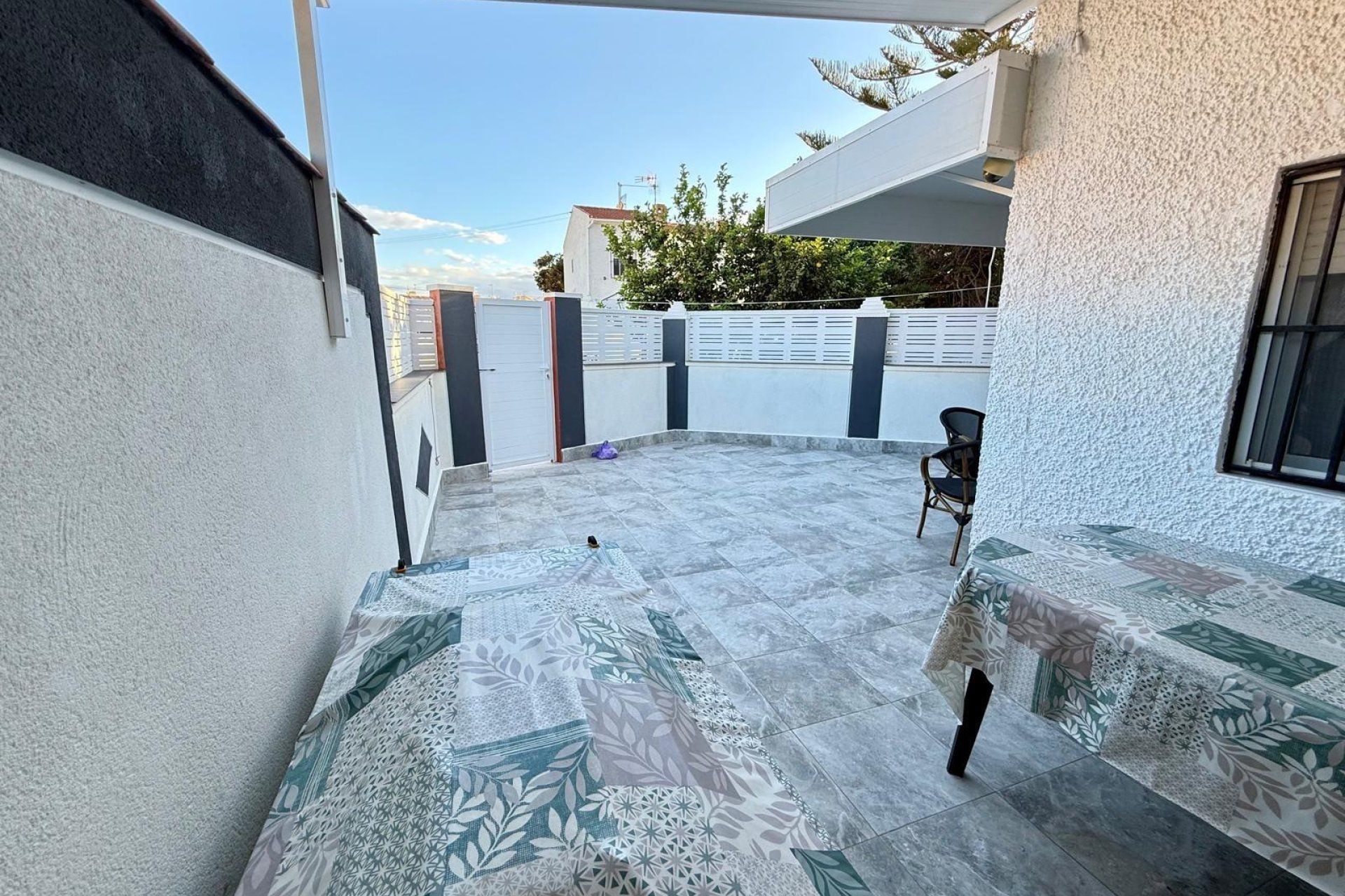 Resale - Bungalow -
Torrevieja - La Siesta - El Salado - Torreta