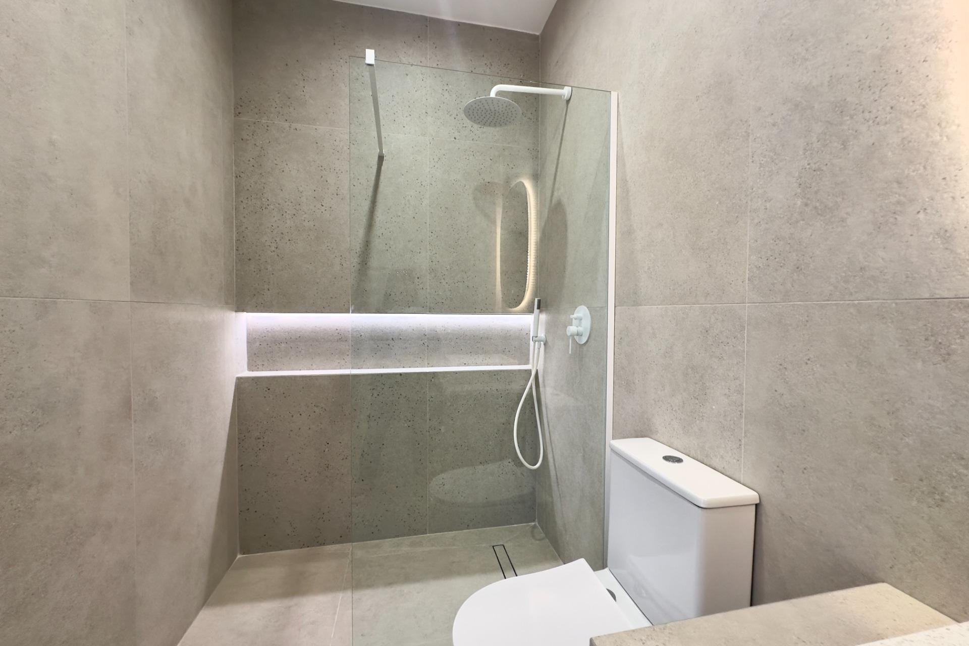 Resale - Bungalow -
Torrevieja - La Siesta - El Salado - Torreta