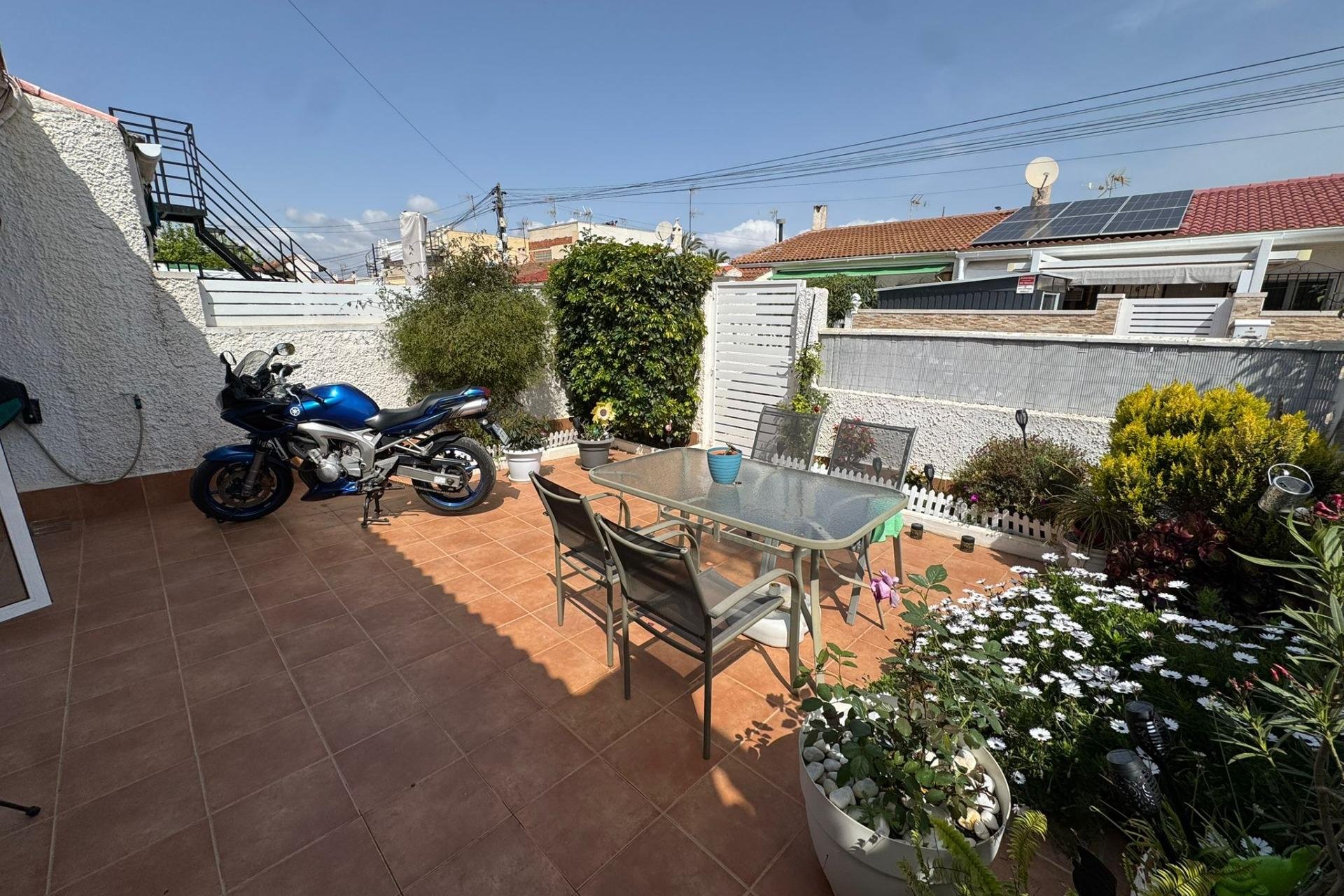Resale - Bungalow -
Torrevieja - La Siesta - El Salado - Torreta