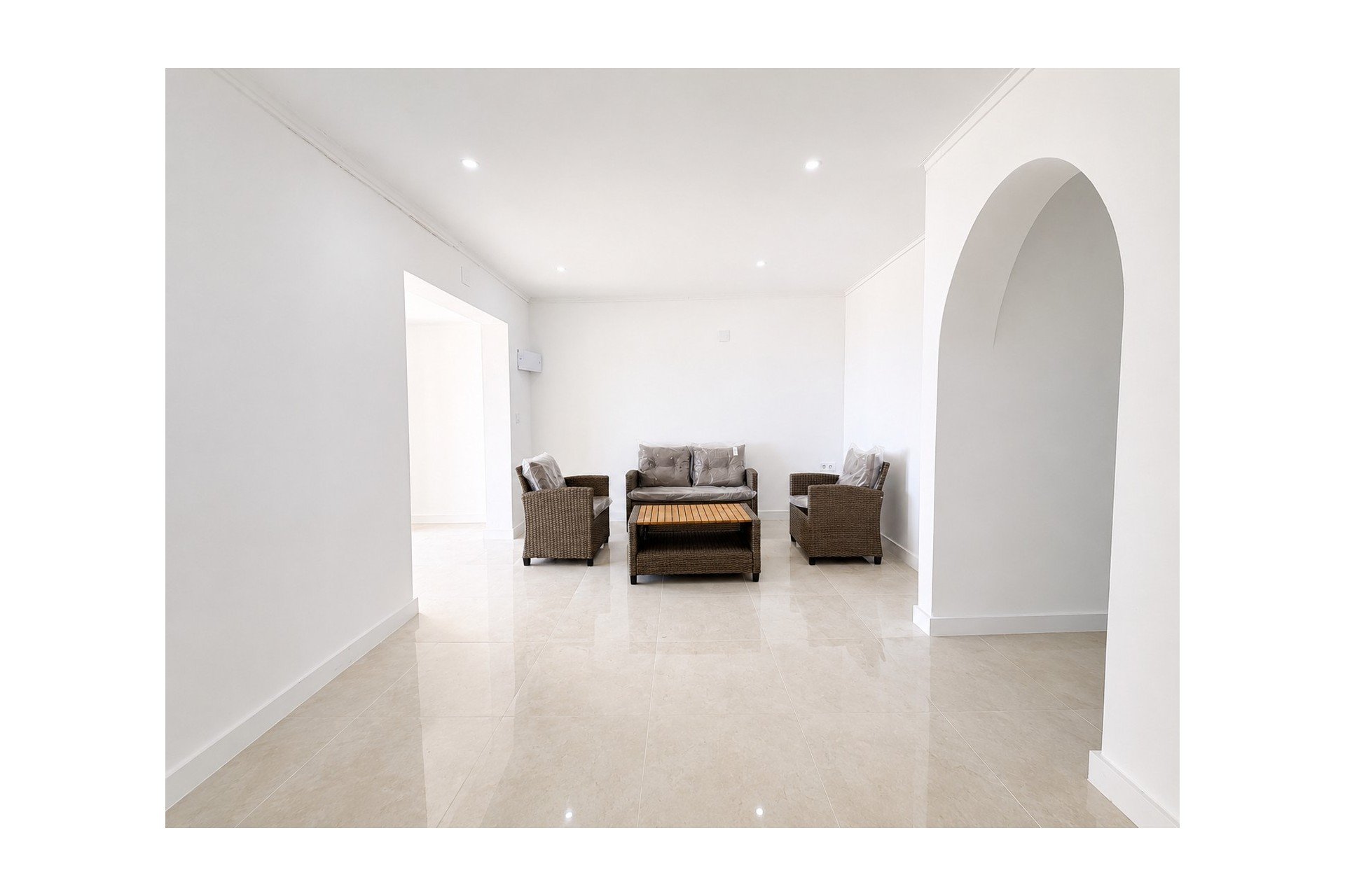 Resale - Bungalow -
Torrevieja - La Siesta - El Salado - Torreta