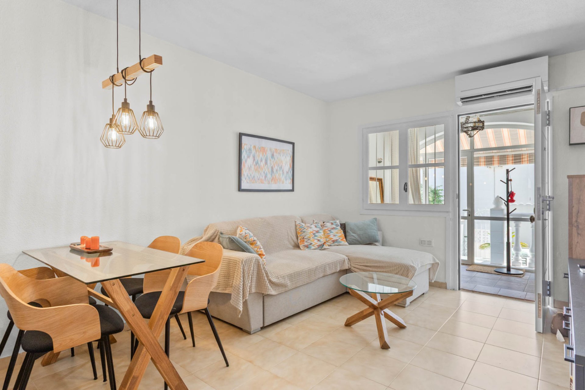 Resale - Bungalow -
Torrevieja - Lago jardin