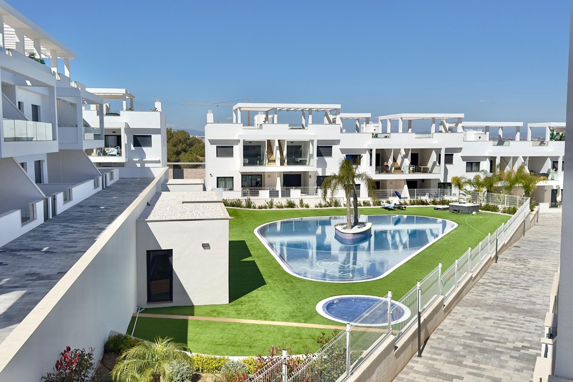 Resale - Bungalow -
Torrevieja - Los balcones