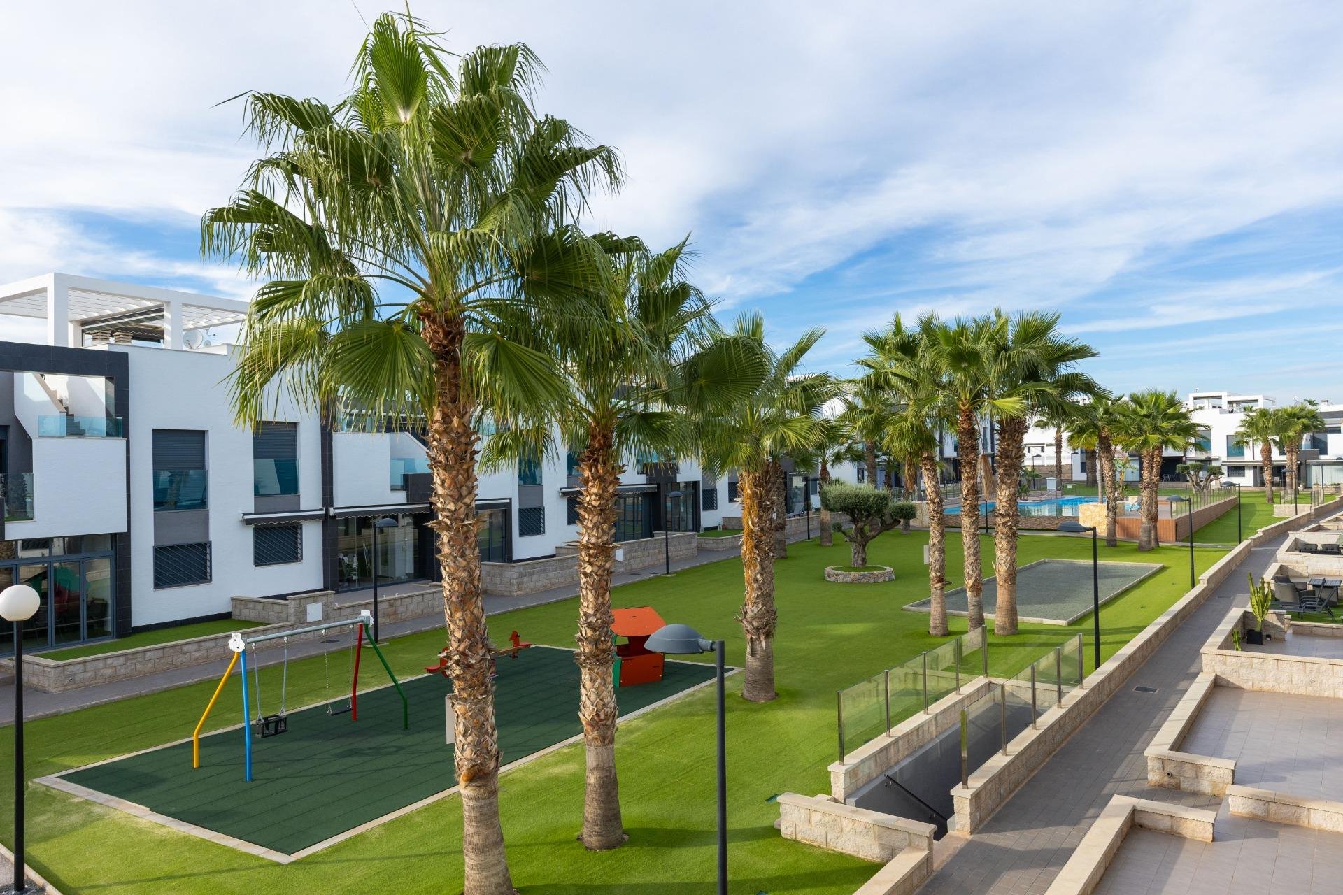 Resale - Bungalow -
Torrevieja - Los Balcones