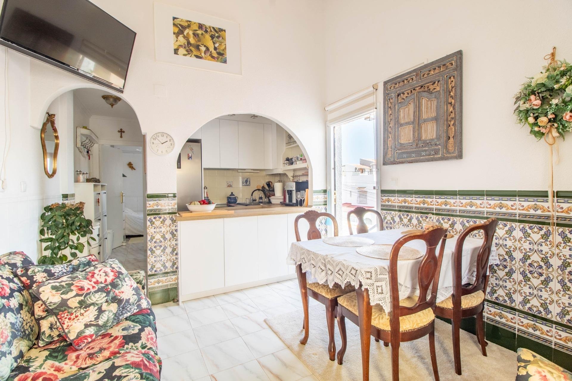 Resale - Bungalow -
Torrevieja - Los Frutales
