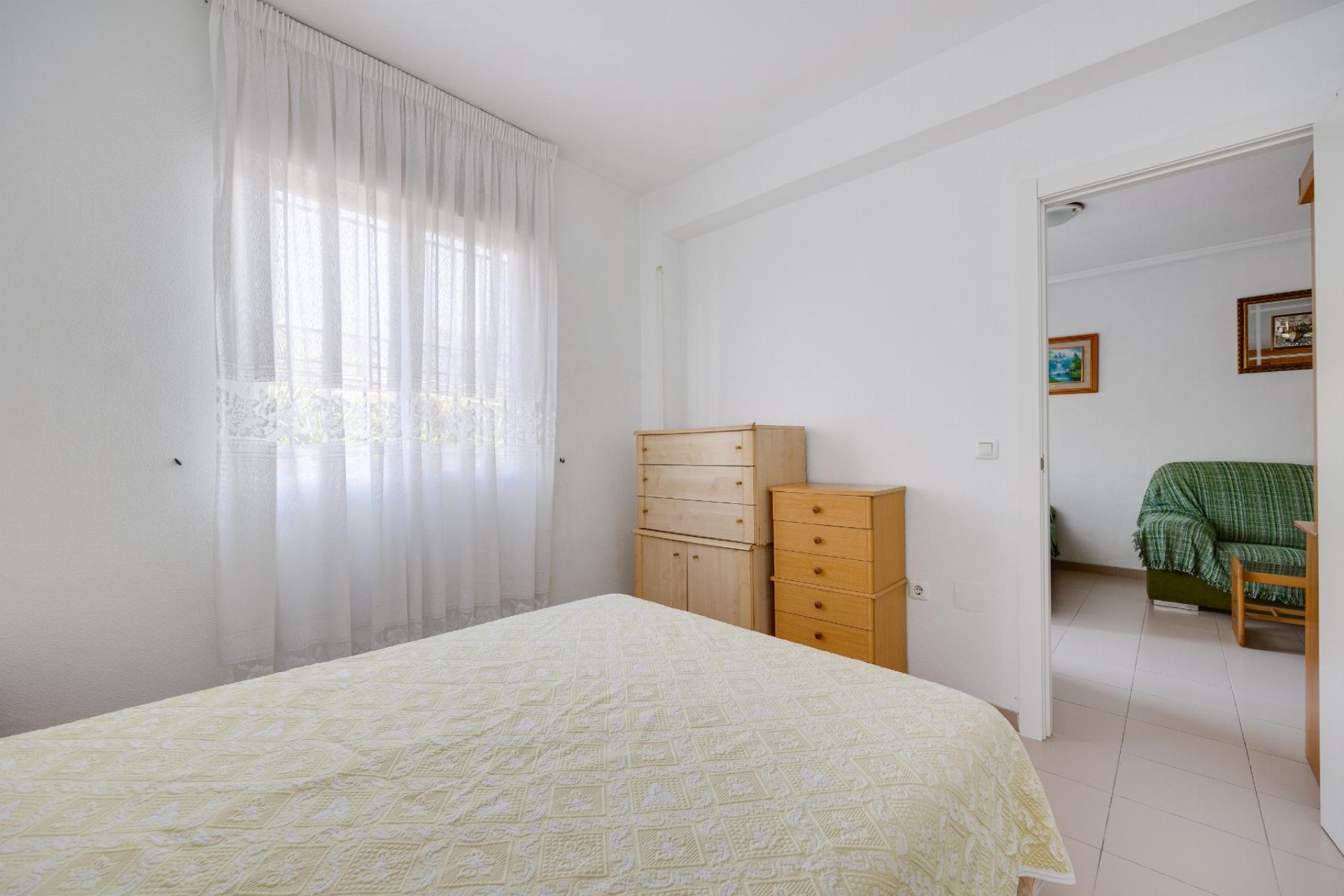 Resale - Bungalow -
Torrevieja - Playa de los Naufragos