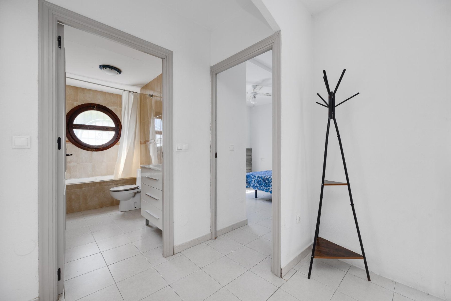 Resale - Bungalow -
Torrevieja - Playa de los Naufragos