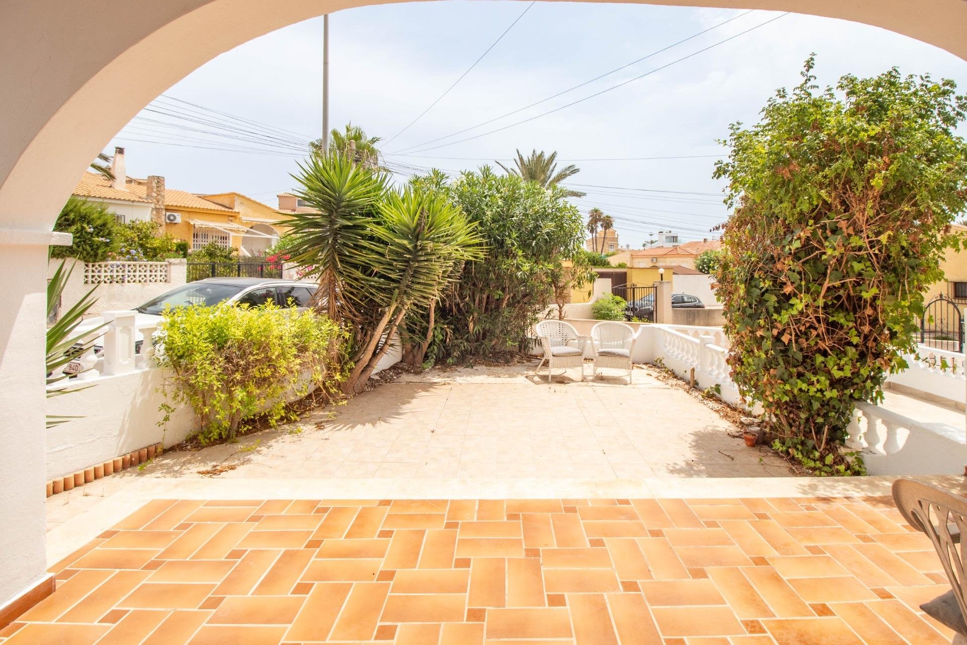 Resale - Bungalow -
Torrevieja - Torreblanca