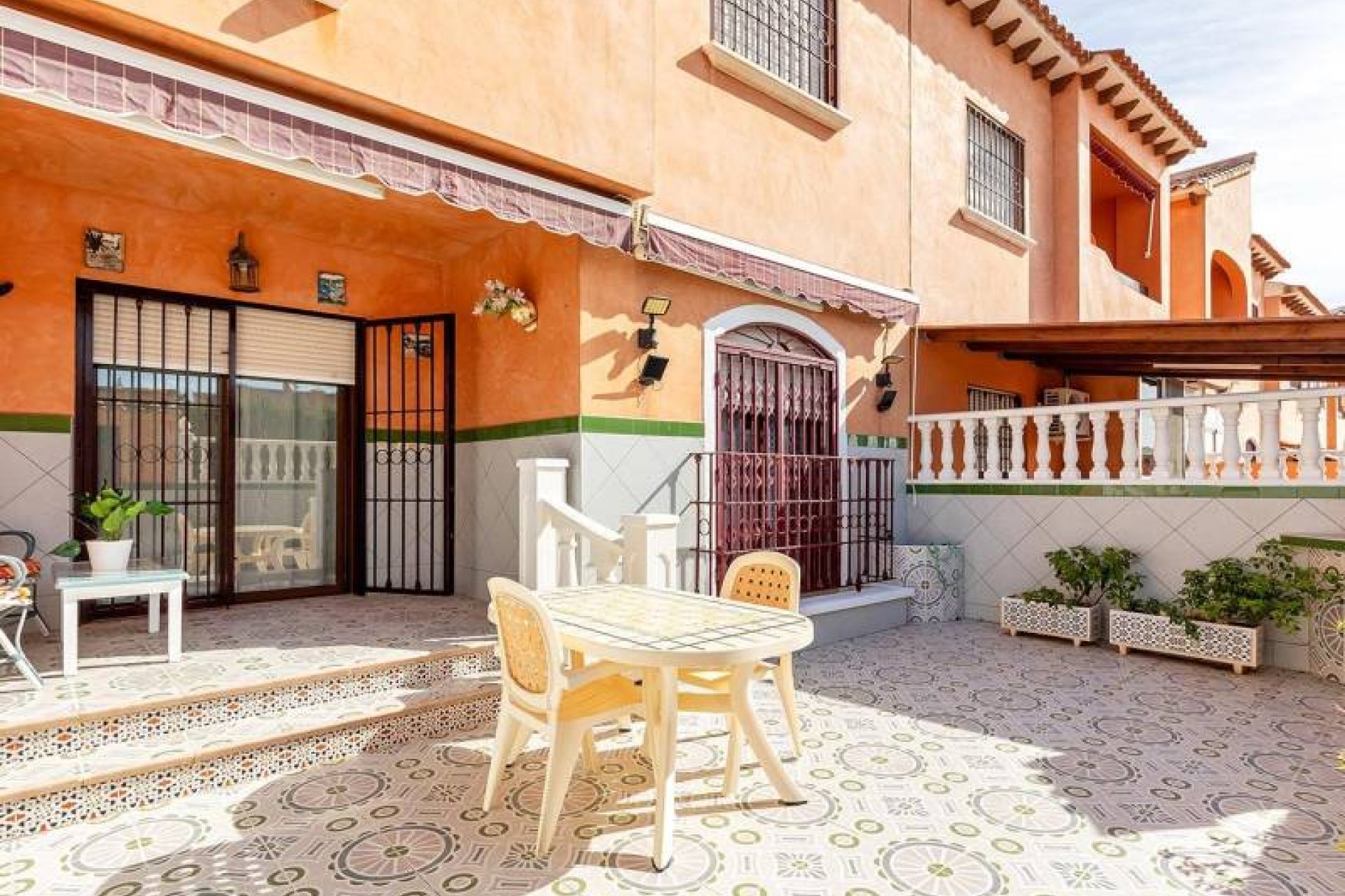 Resale - Bungalow -
Torrevieja - Torrejón