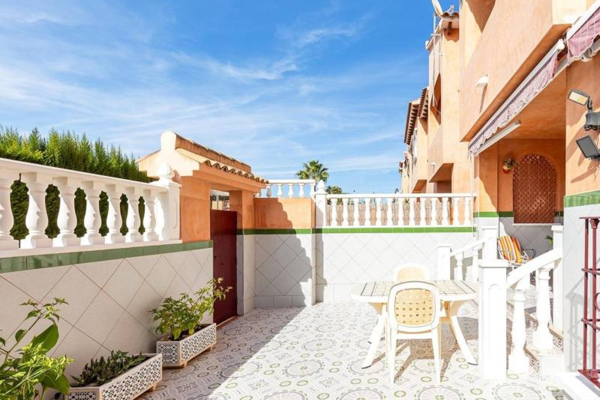 Resale - Bungalow -
Torrevieja - Torrejón