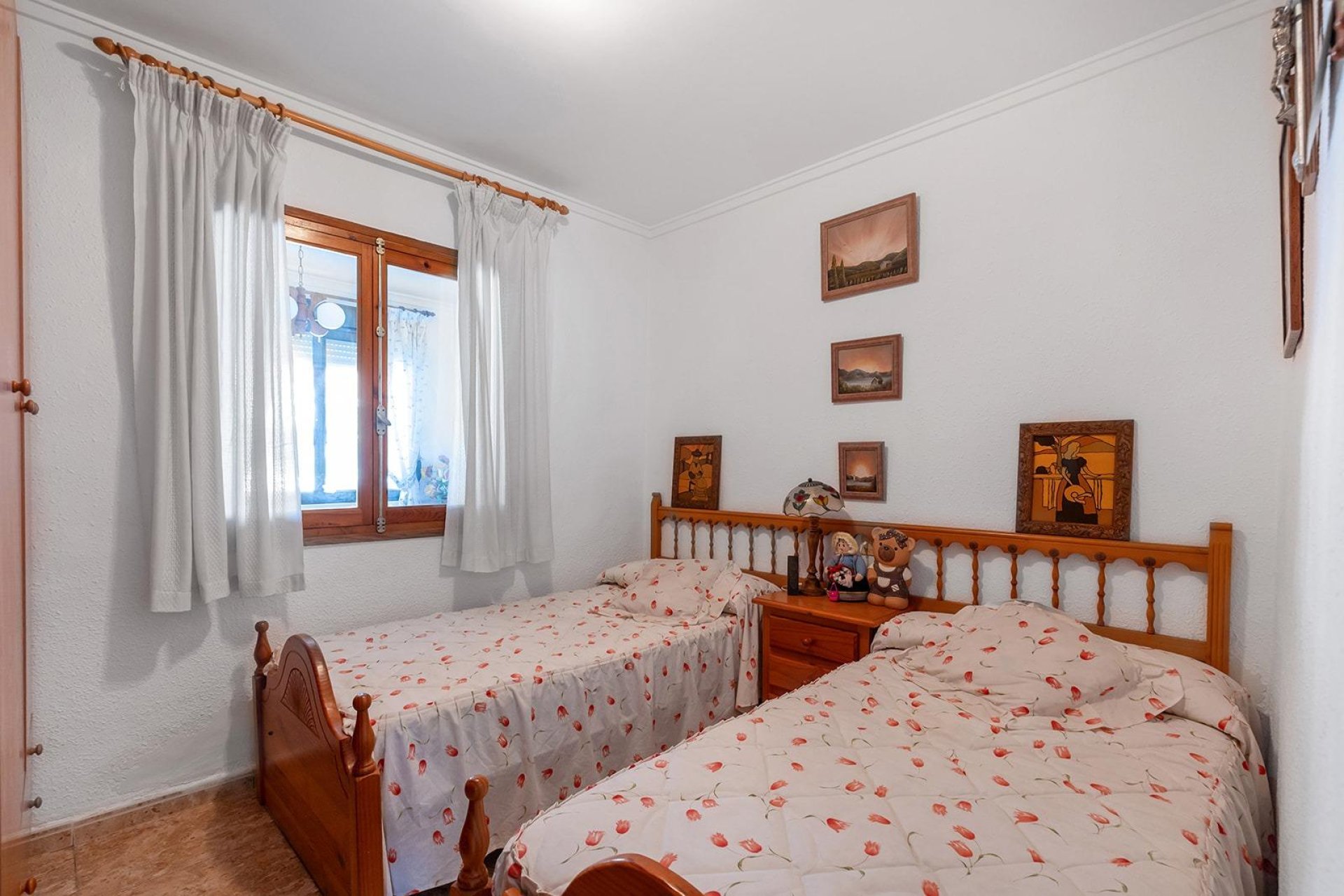 Resale - Bungalow -
Torrevieja - Torretas