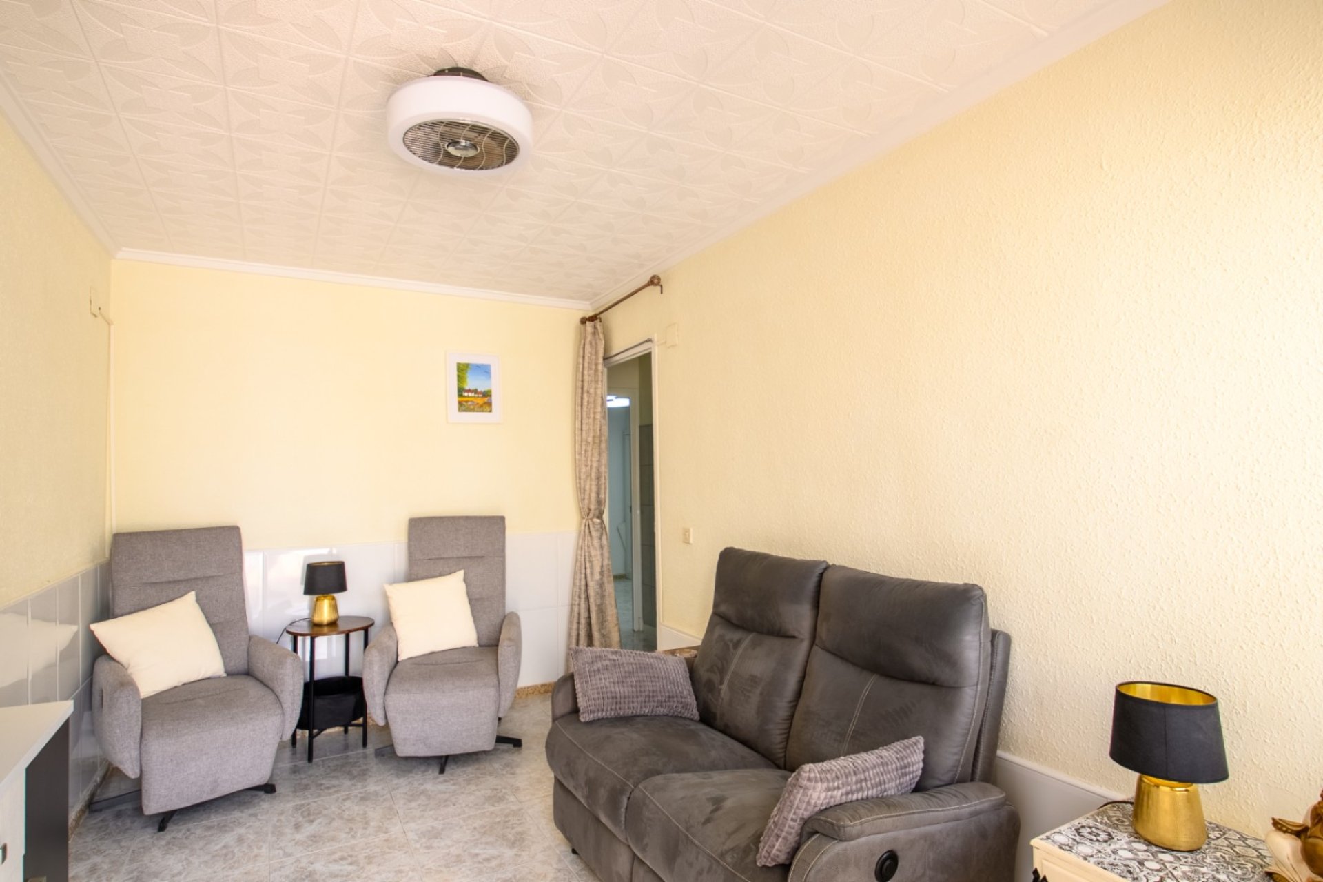 Resale - Bungalow -
Torrevieja - Torretas