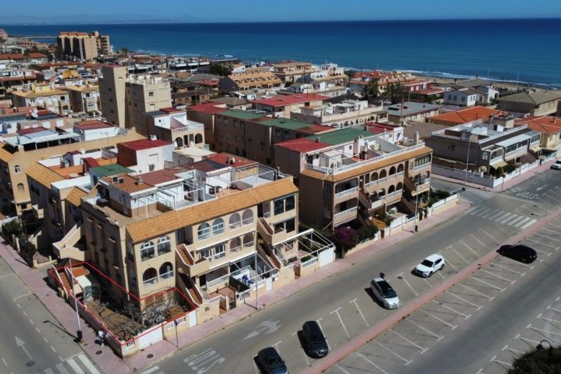 Resale - Bungalow -
Torrevieja