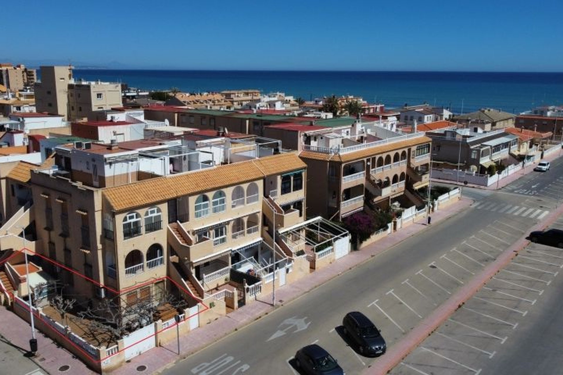 Resale - Bungalow -
Torrevieja