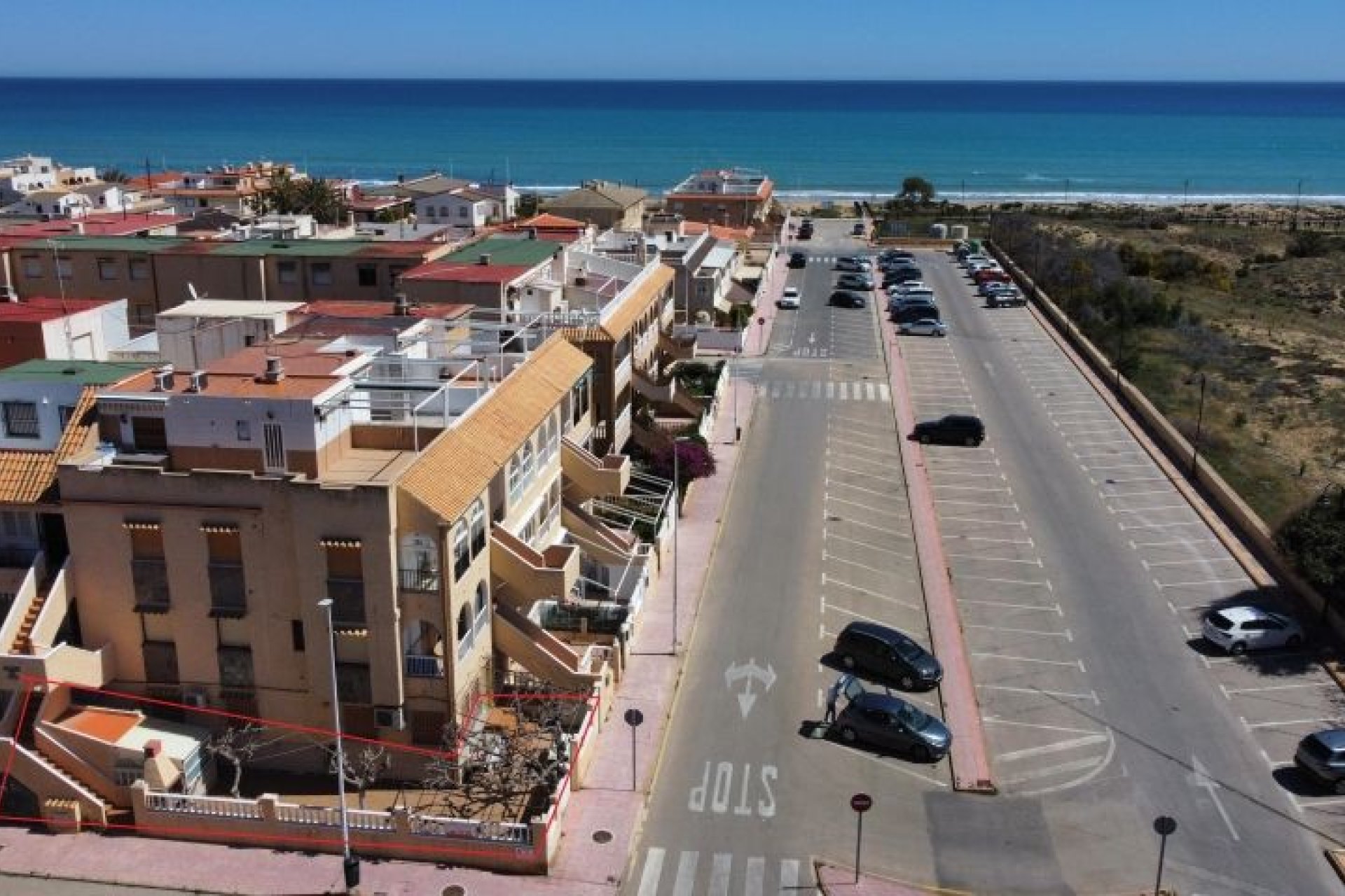 Resale - Bungalow -
Torrevieja