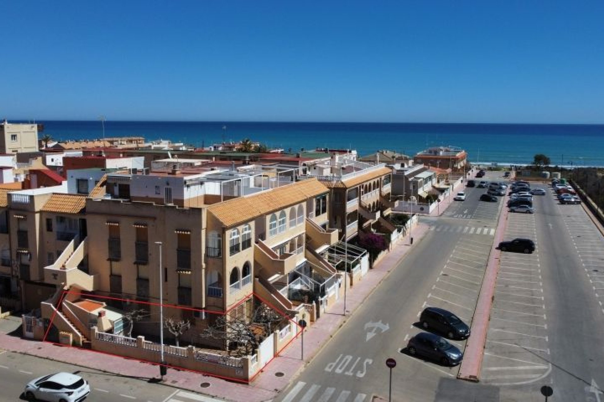 Resale - Bungalow -
Torrevieja