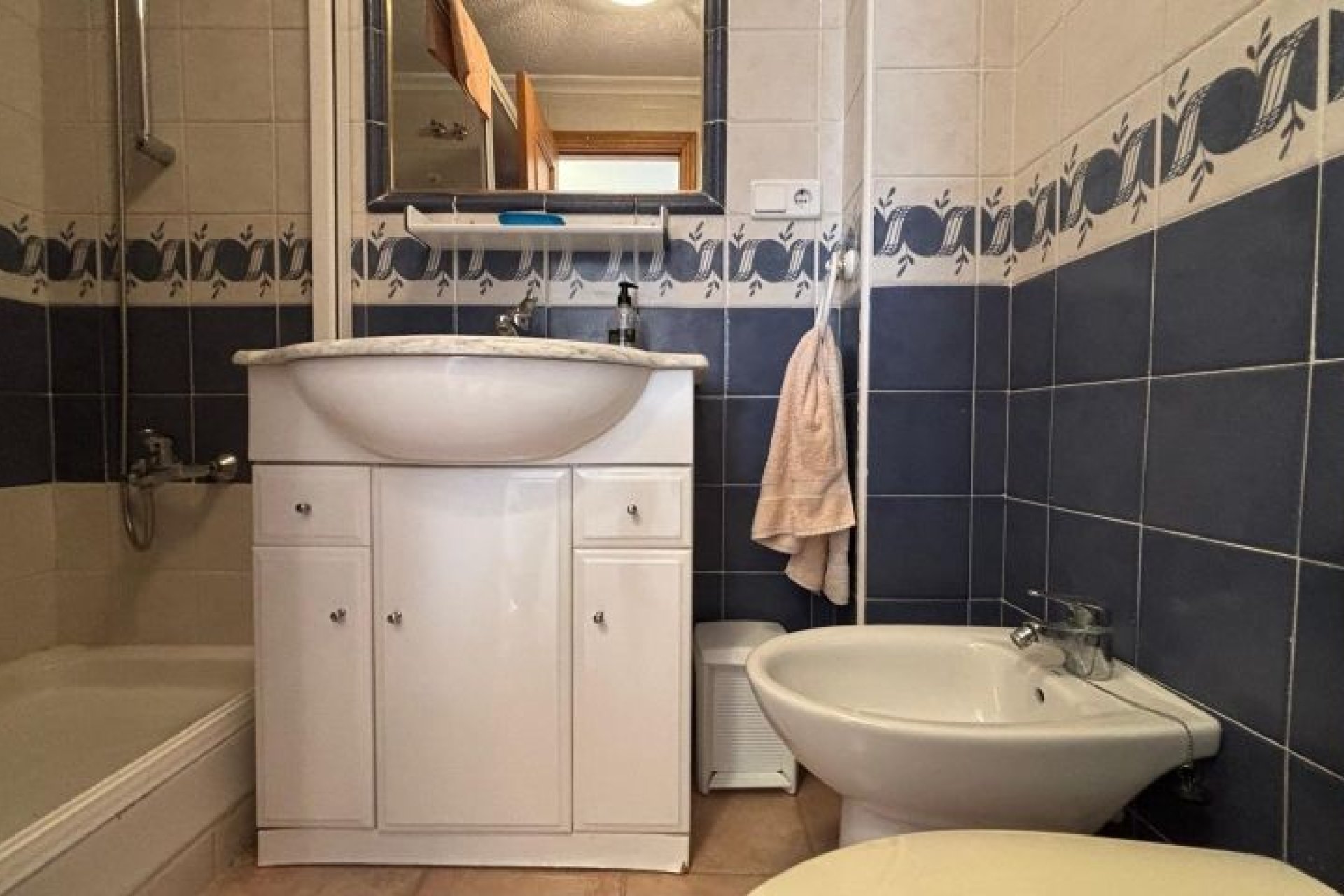 Resale - Bungalow -
Torrevieja