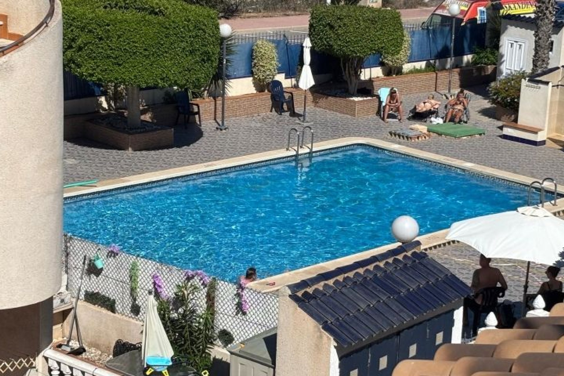 Resale - Bungalow -
Torrevieja
