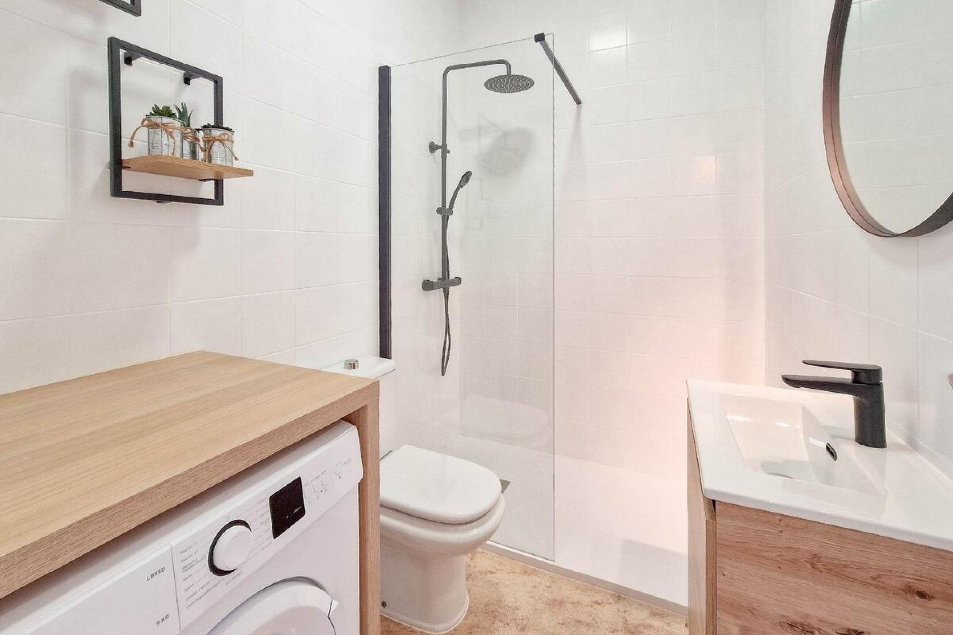 Resale - Bungalow -
Torrevieja