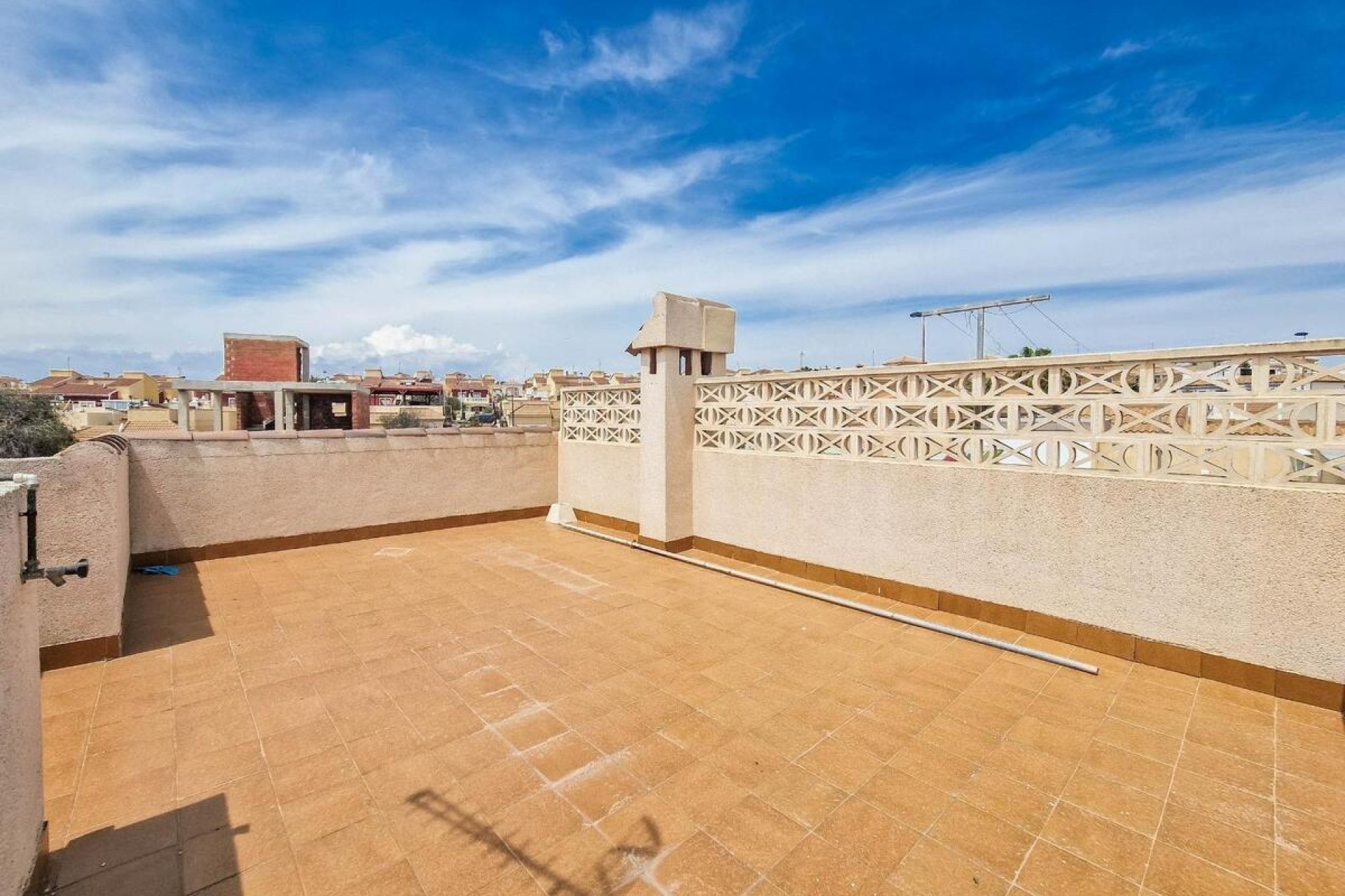 Resale - Bungalow -
Torrevieja
