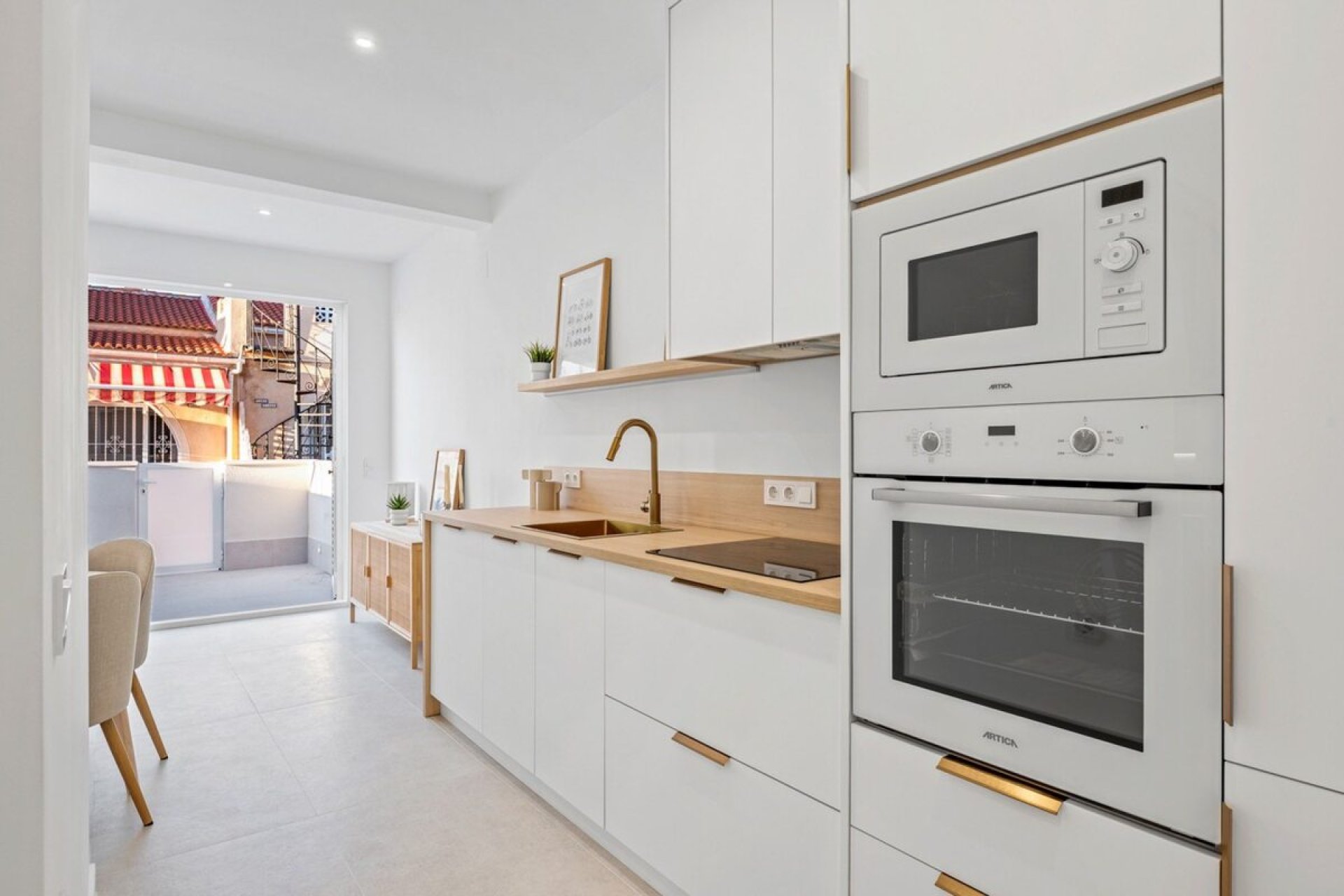 Resale - Bungalow -
Torrevieja