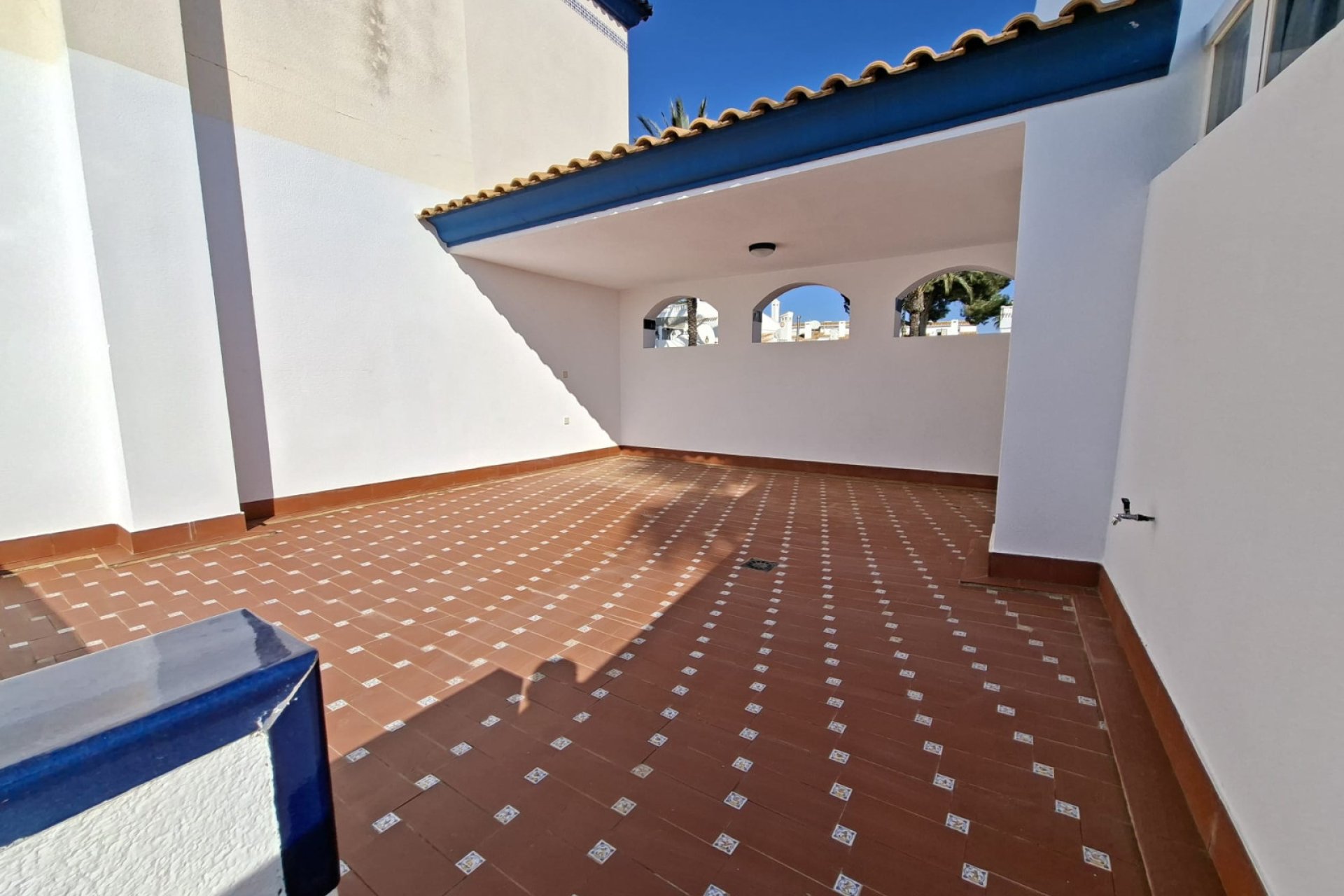 Resale - Bungalow -
Villamartin - Rioja