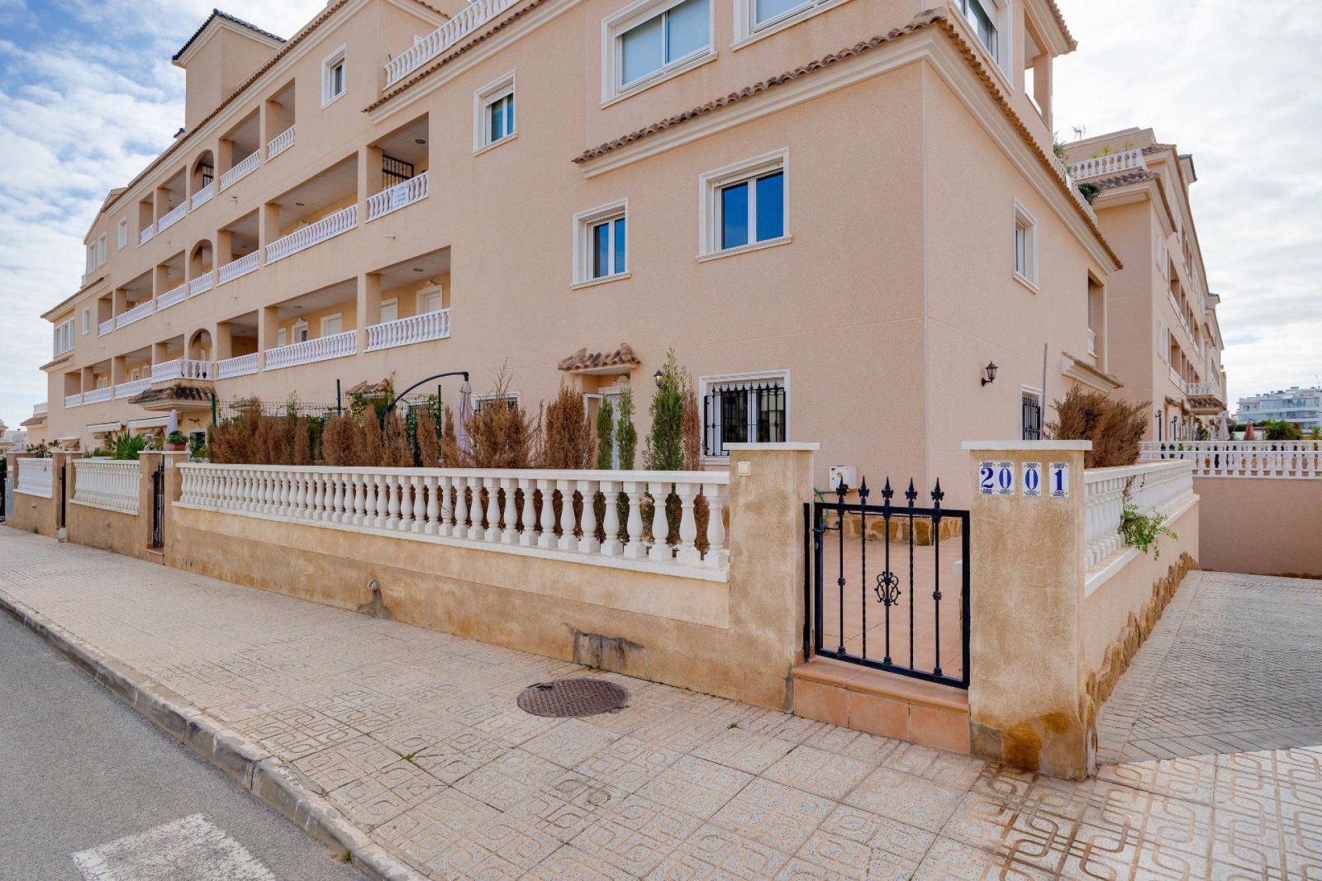 Resale - Bungalows Planta Baja -
Orihuela Costa - Los dolses