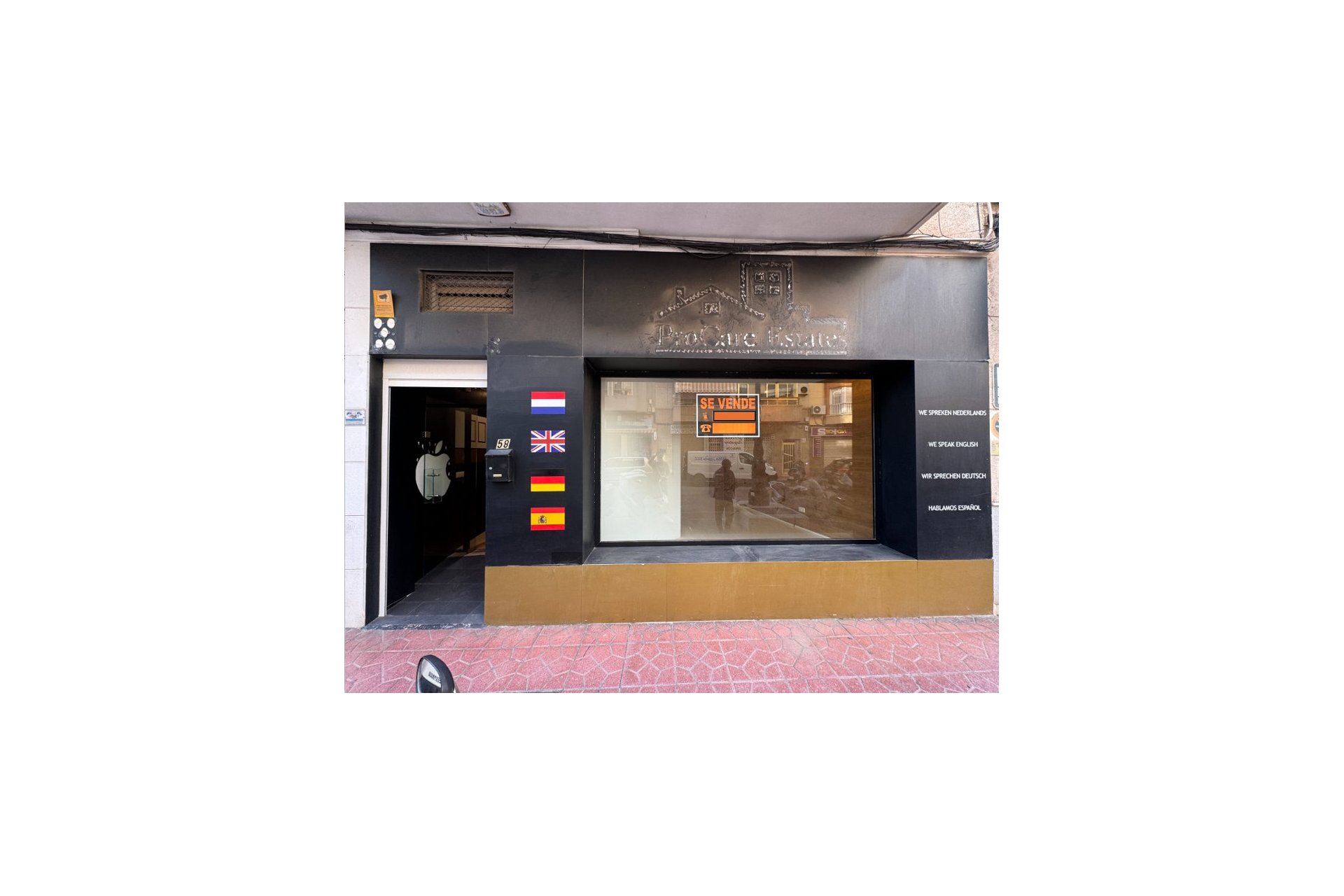 Resale - Commercial Unit -
Guardamar del Segura