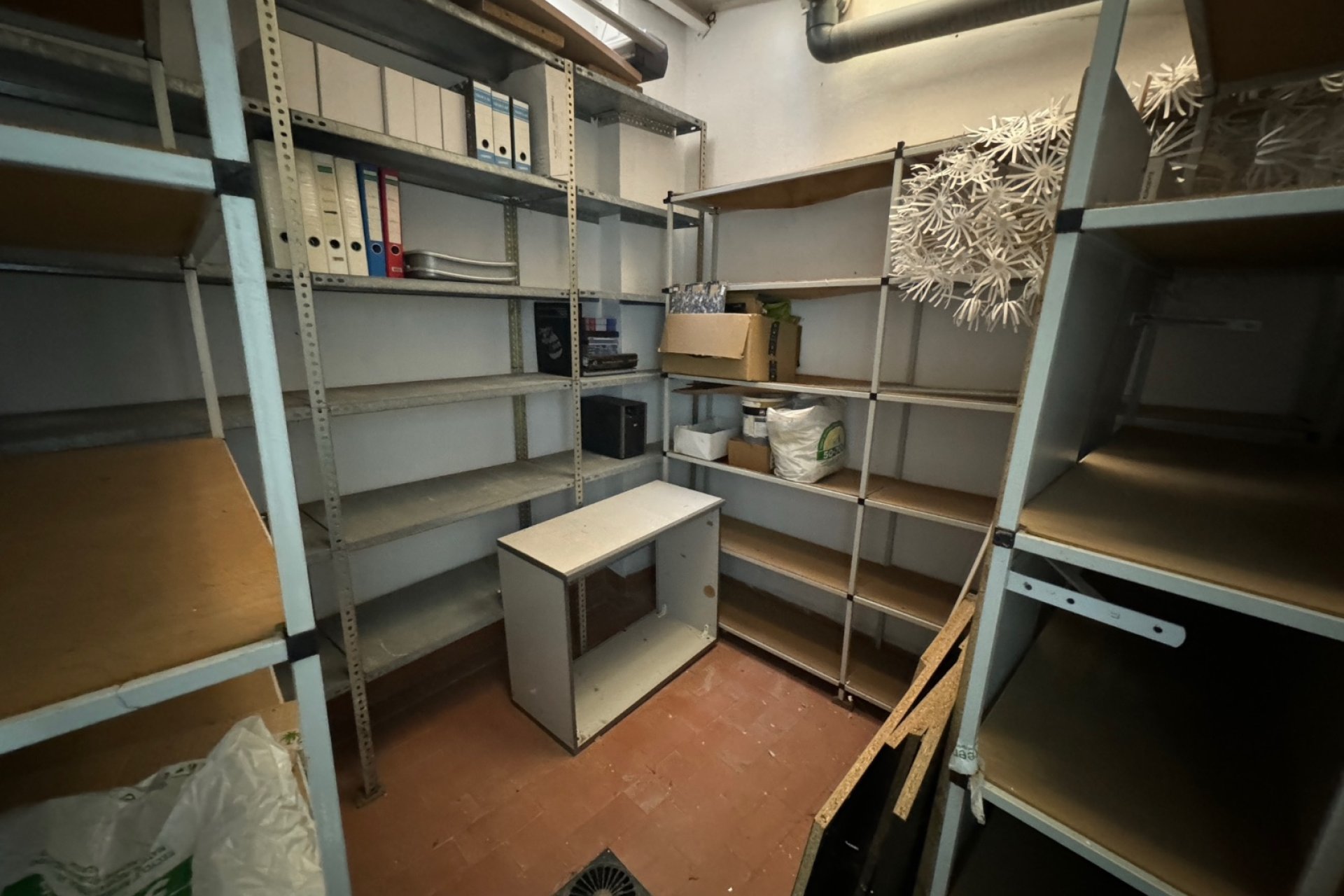 Resale - Commercial Unit -
Guardamar del Segura