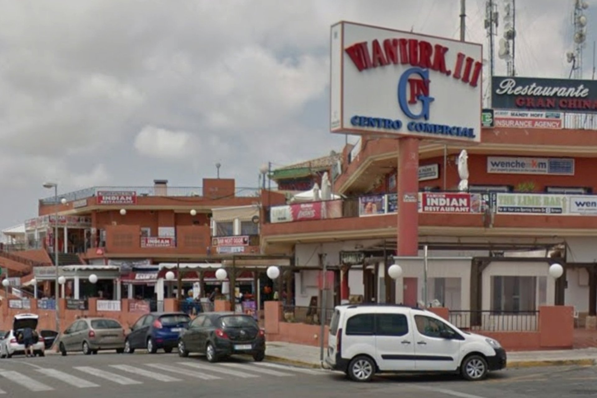 Resale - Commercial Unit -
Los Altos