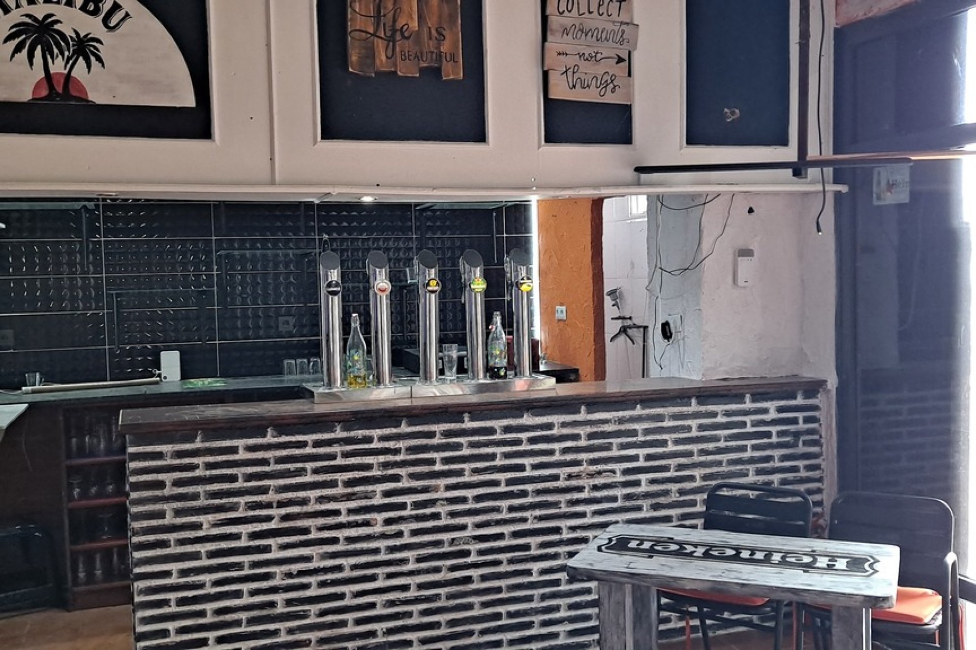 Resale - Commercial Unit -
Los Dolses - Inland